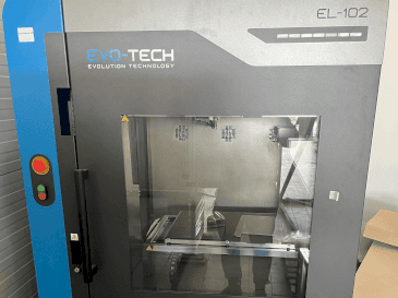 Front view of EVO-tech EL-102 V2  machine