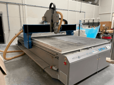 Front view of MECANUMERIC PRO 4020 machine