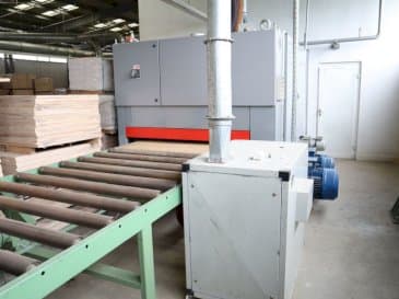 Front view of ESTERER A.G. HDN 600 machine