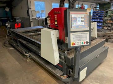 Front view of Baykal BPH 1503 + Hypertherm HPR 130 machine