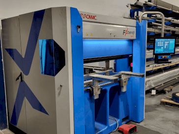 Front view of Euromac FXbend 1547 machine