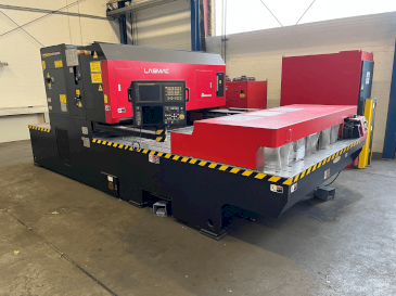 Front view of AMADA LC-2415 A3  machine