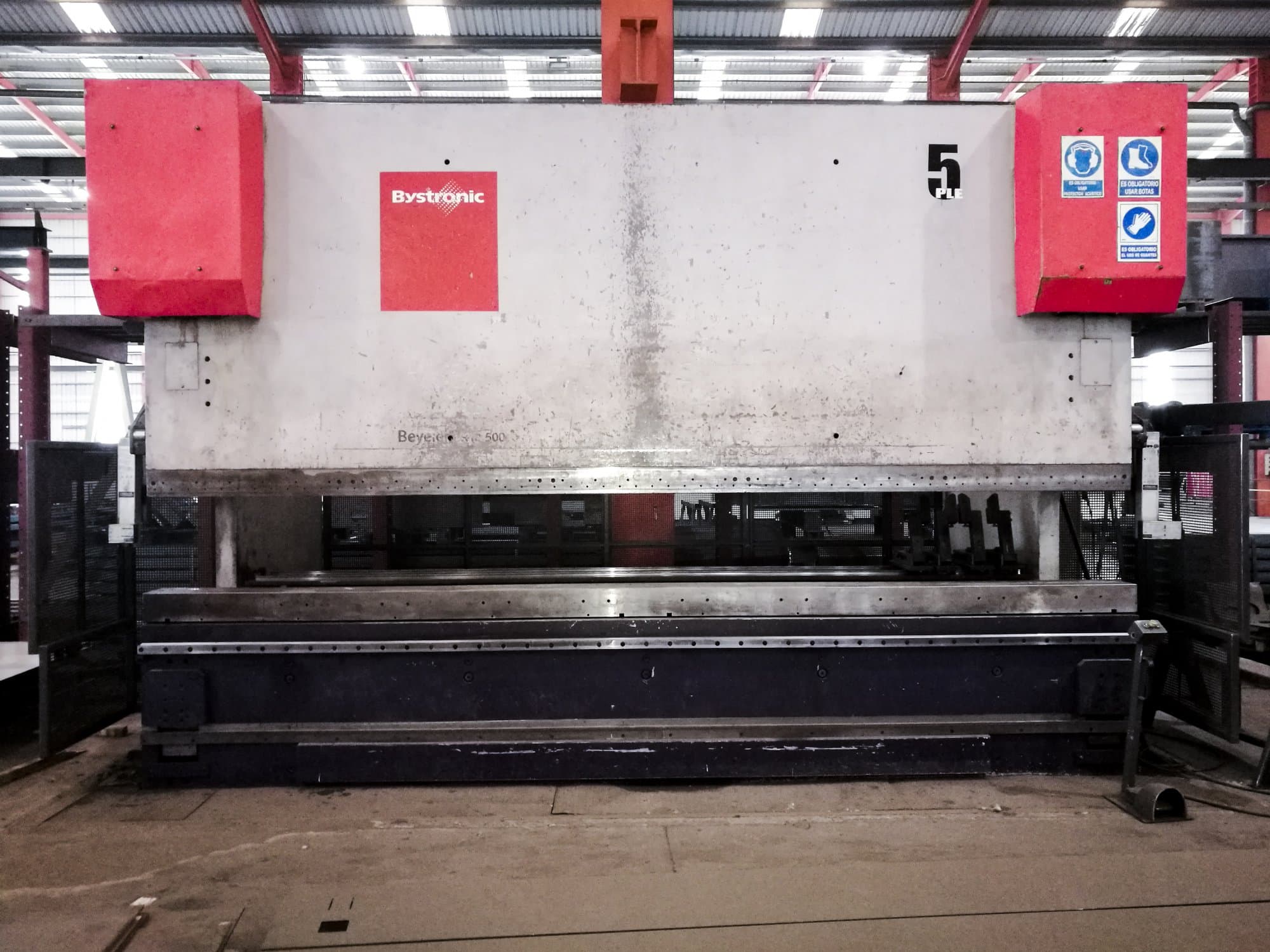 Left view of Bystronic PR10 Machine