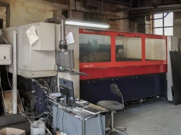 Left view of Bystronic Bystar 3015 Machine