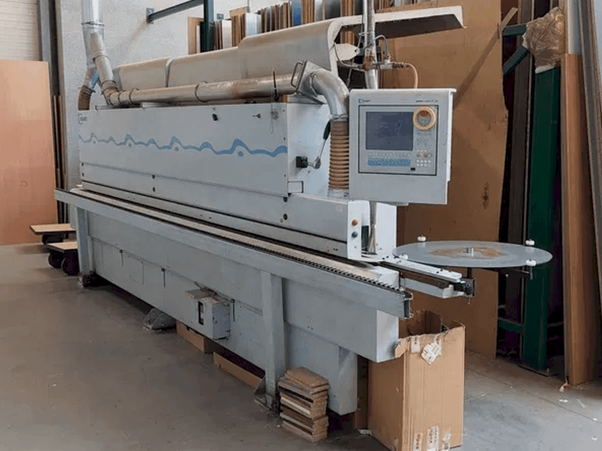 Front view of BRANDT Optimat KDF 550 machine