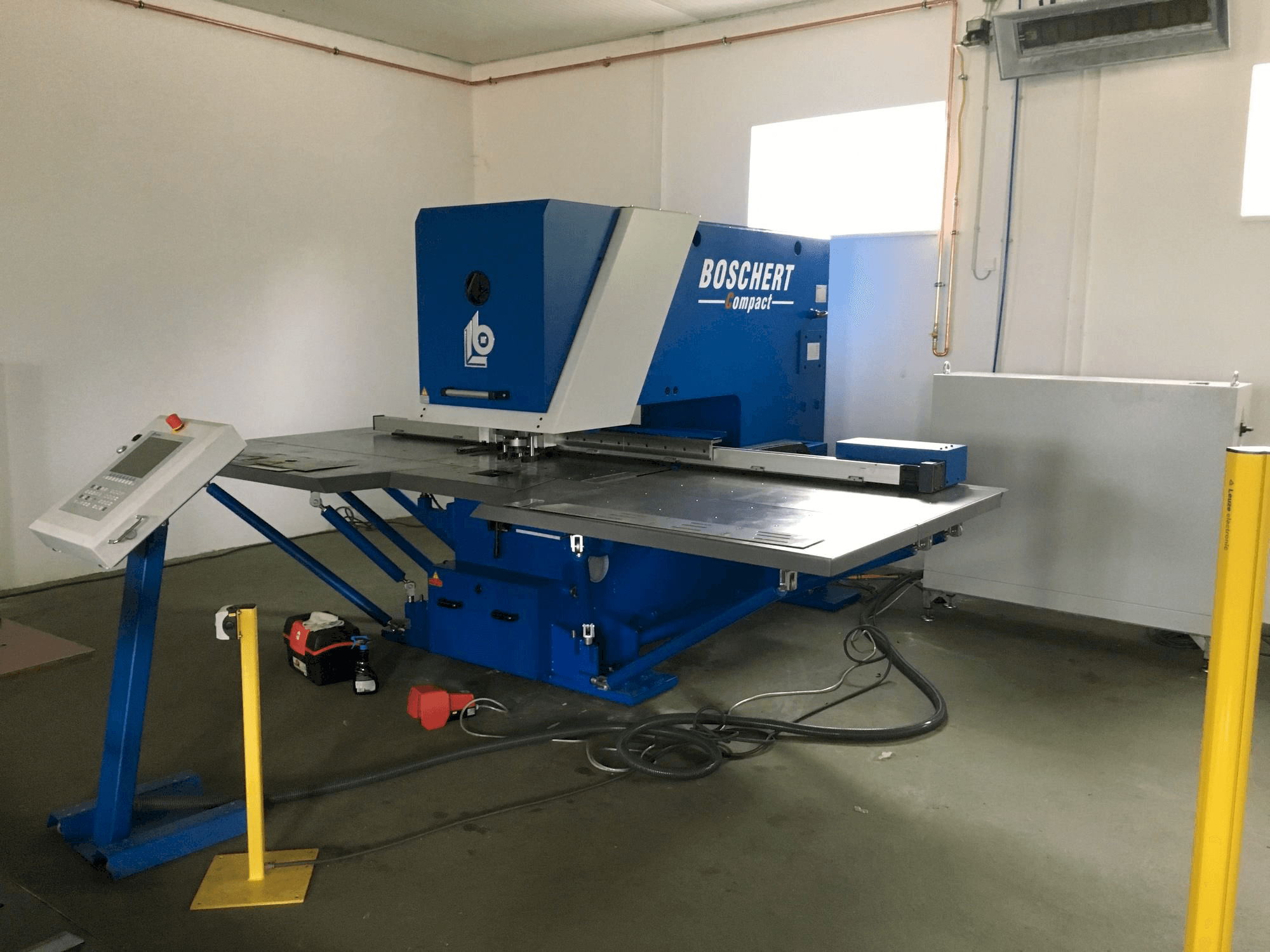 Front view of BOSCHERT Compact 750 machine