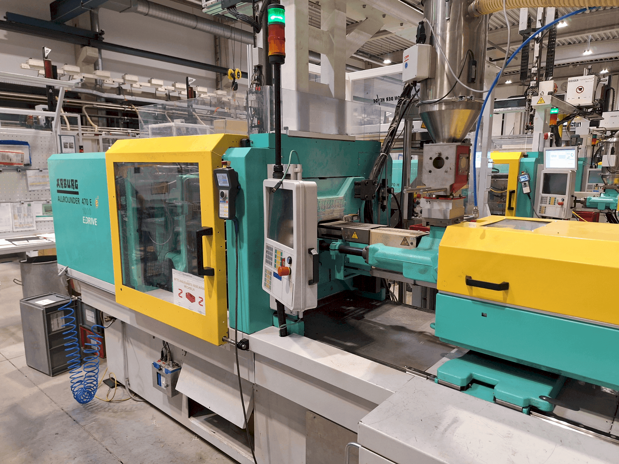 Front view of Arburg 470 E 1000-700 (2011) machine