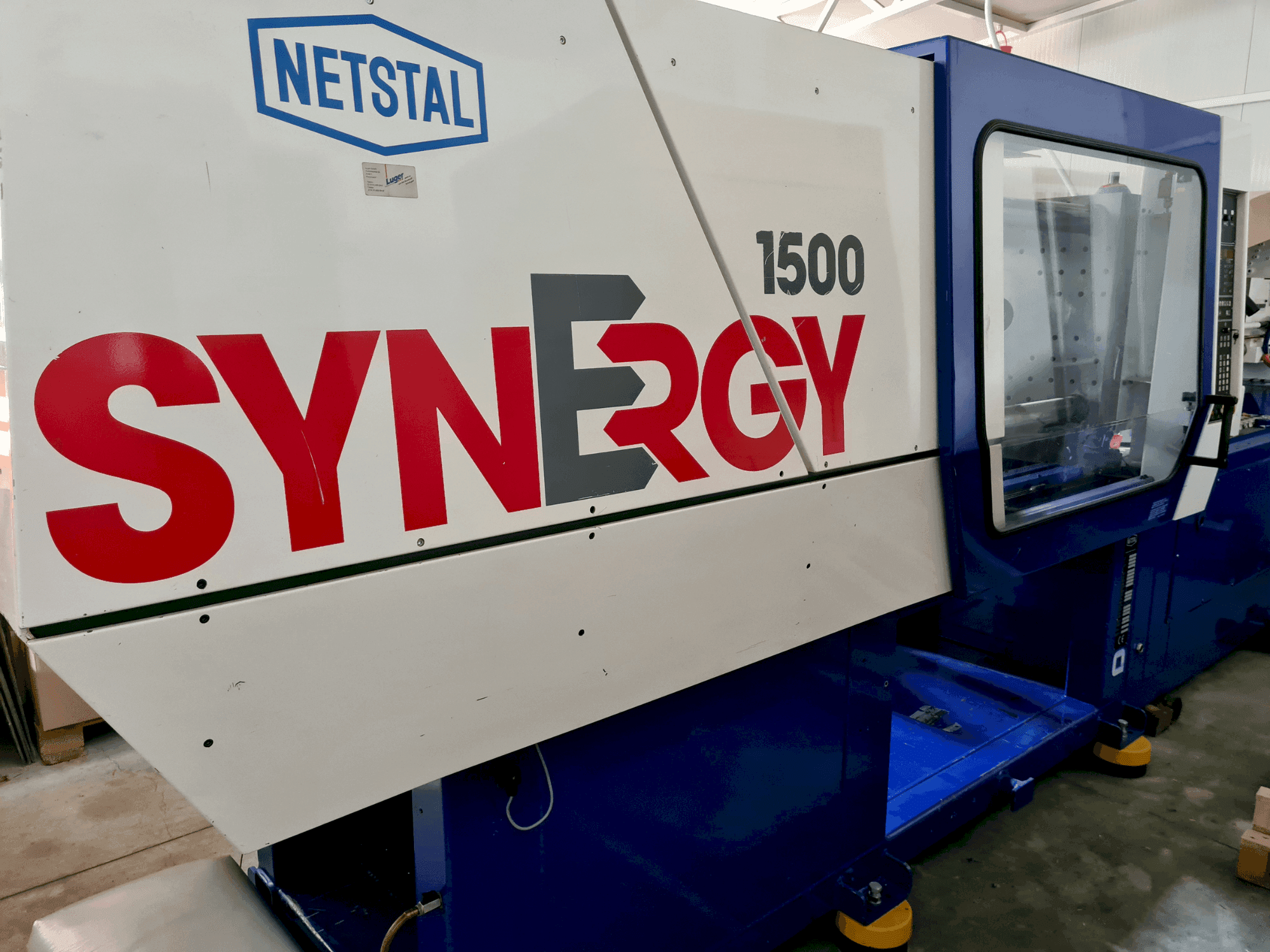 Front view of Netstal SYNERGY 1500-600 machine
