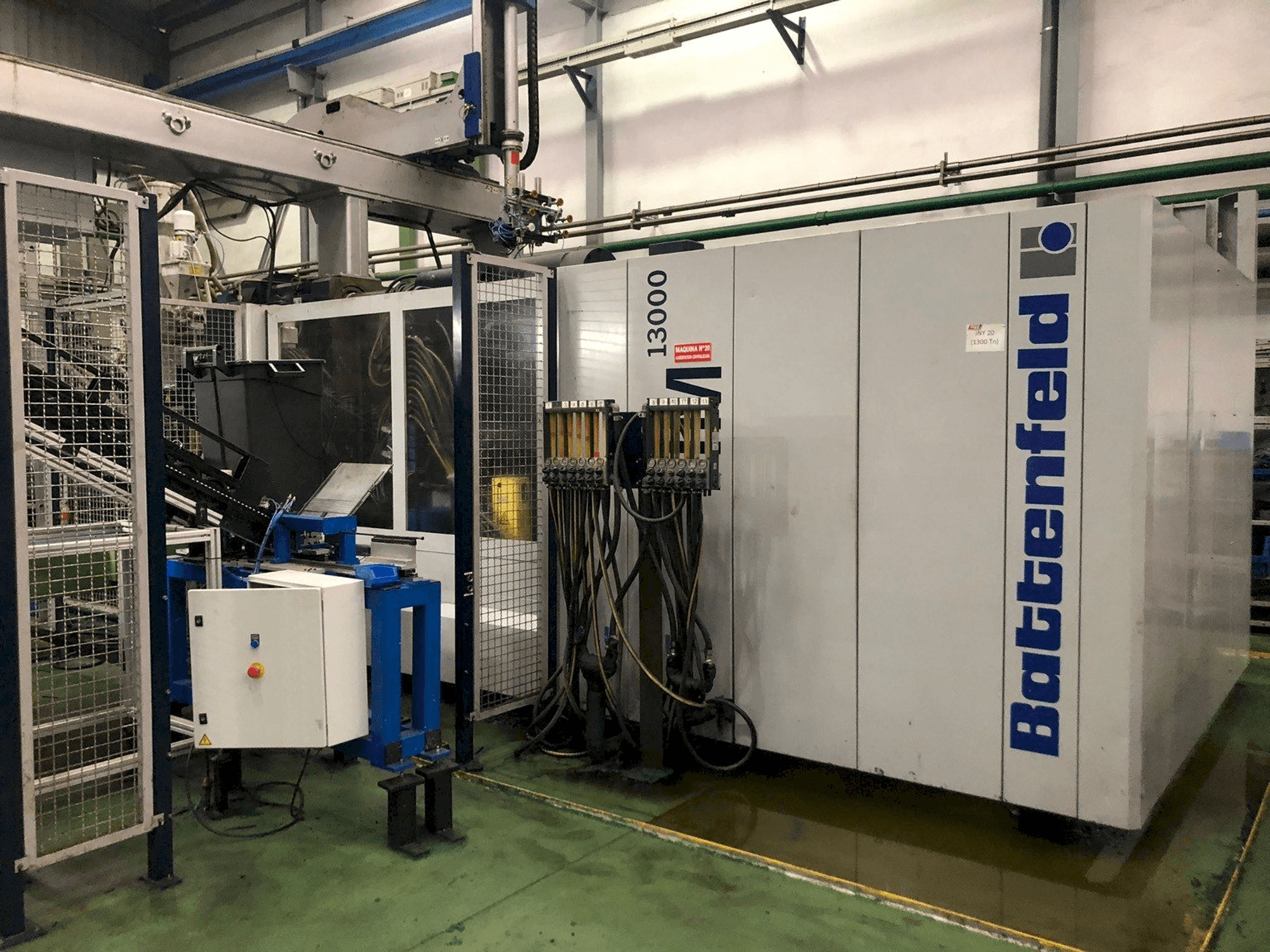 Front view of Battenfeld HM 13000 machine