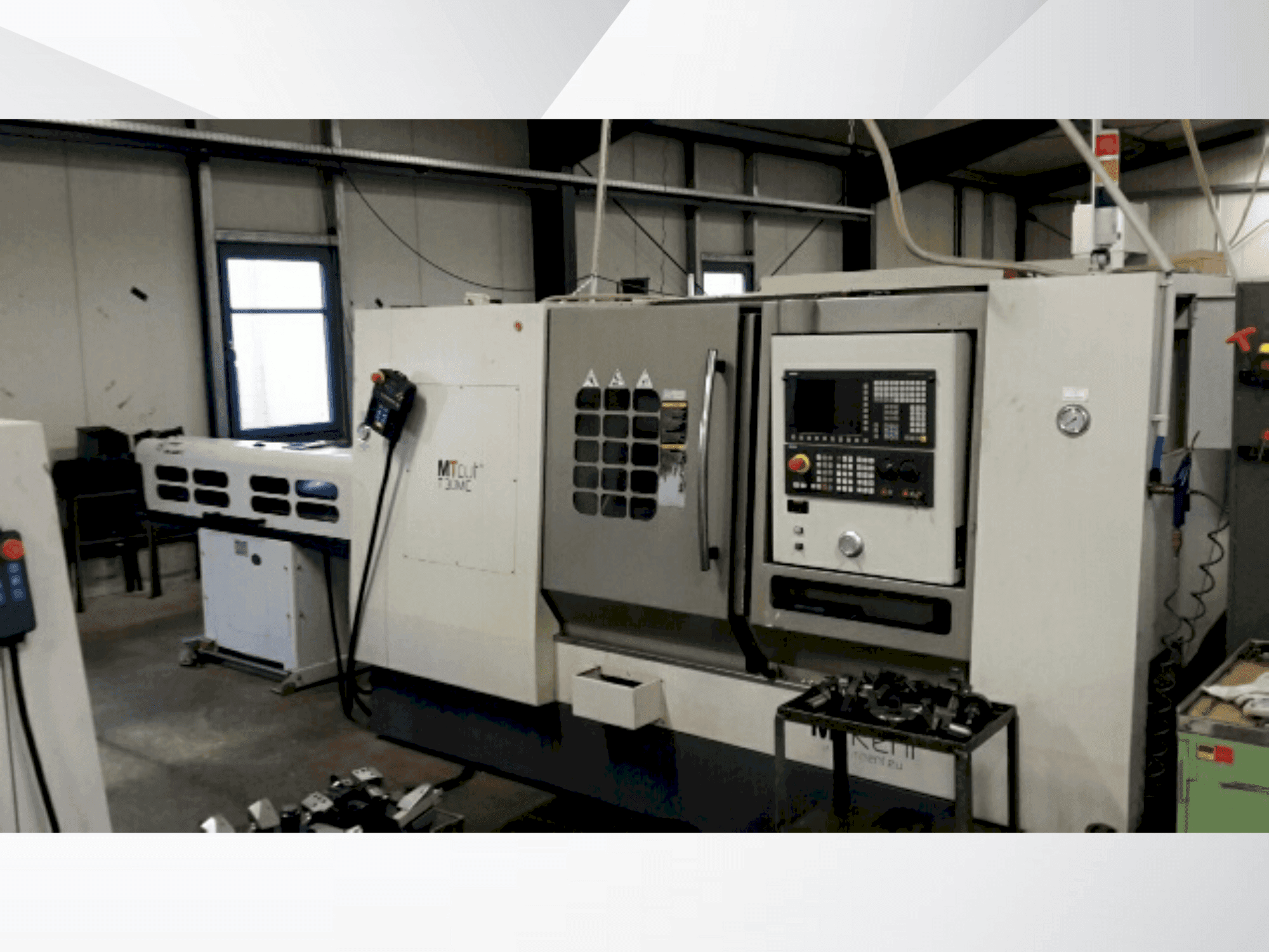 Front view of MTRent T30MC machine