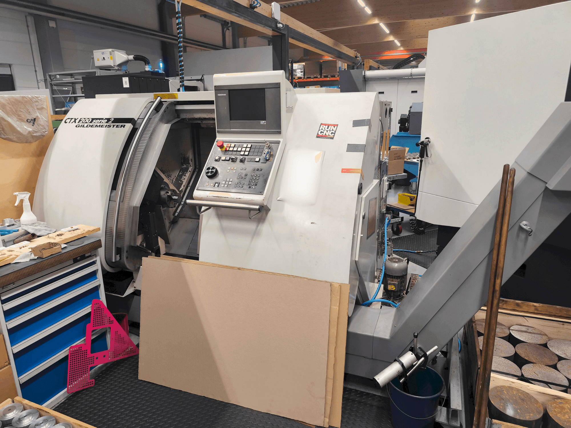 Front view of Gildemeister CTX 200 Serie 2 machine