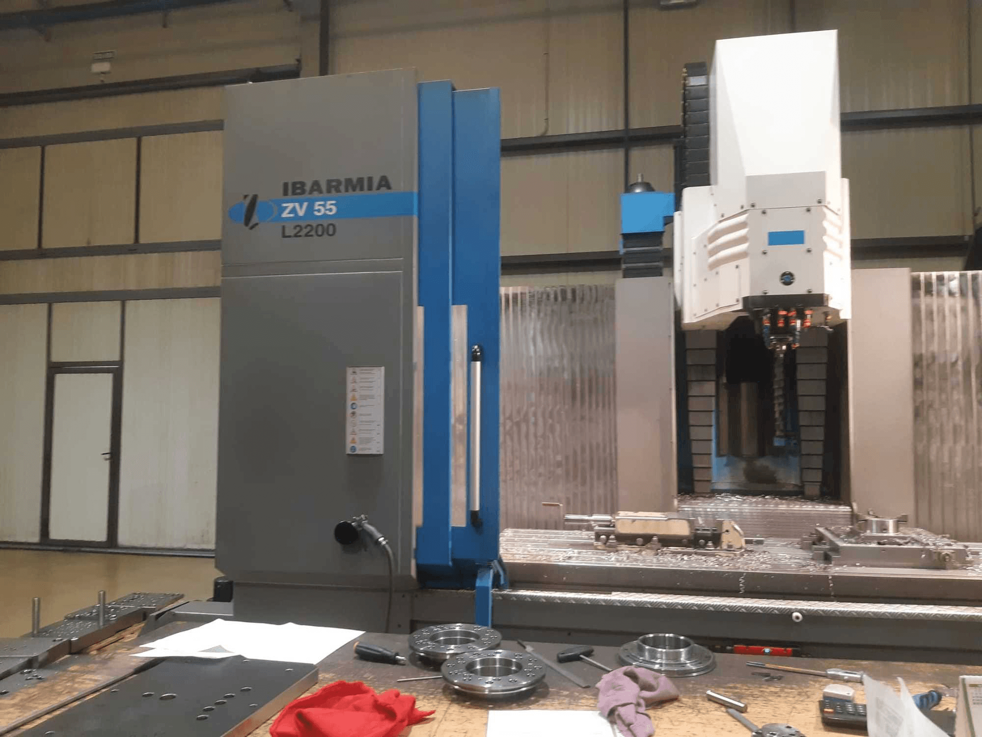 Front view of IBARMIA ZV55 L2200 machine
