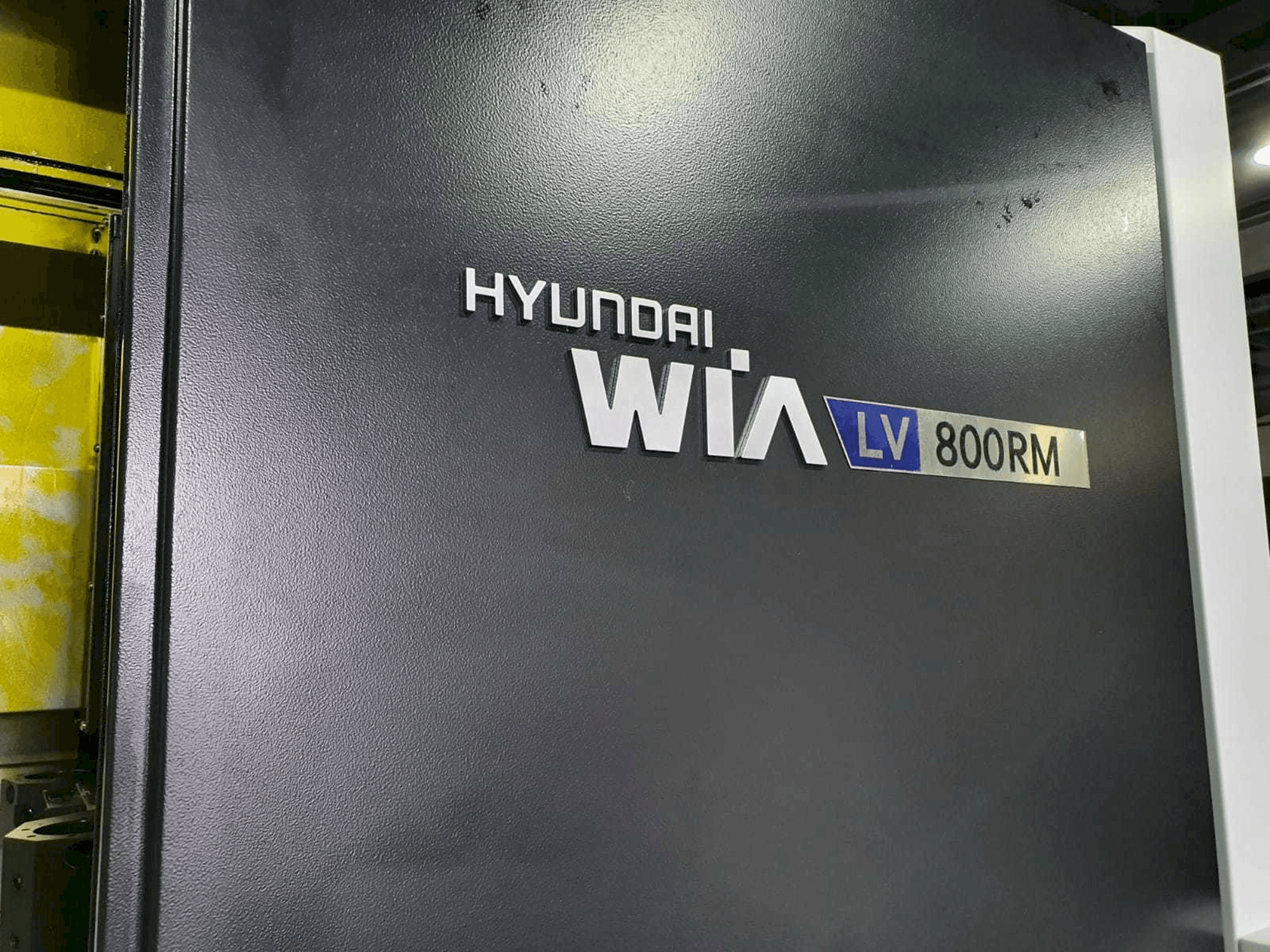 Front view of Hyundai Wia LV800RM machine