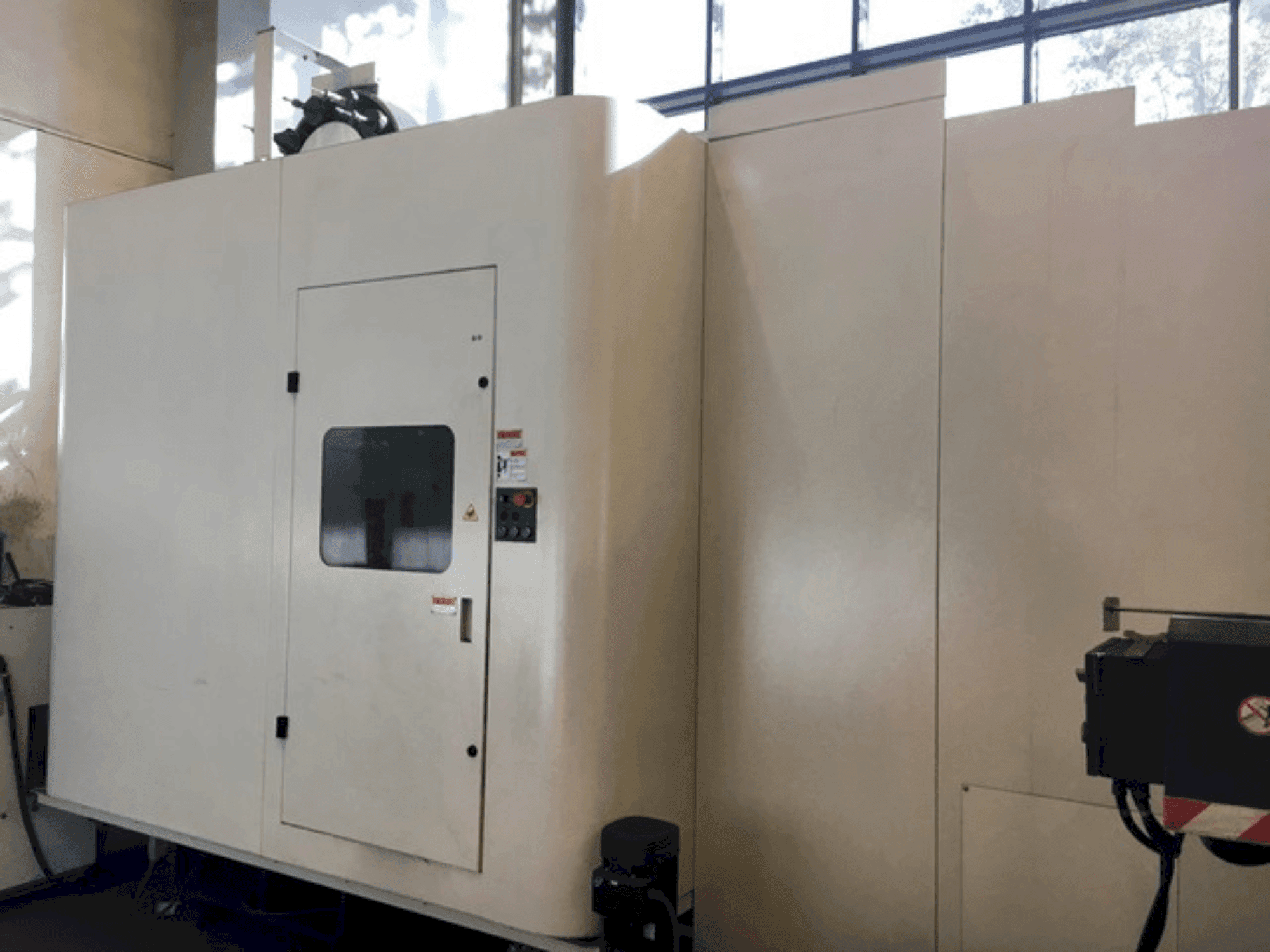 Front view of SPINNER H630 machine