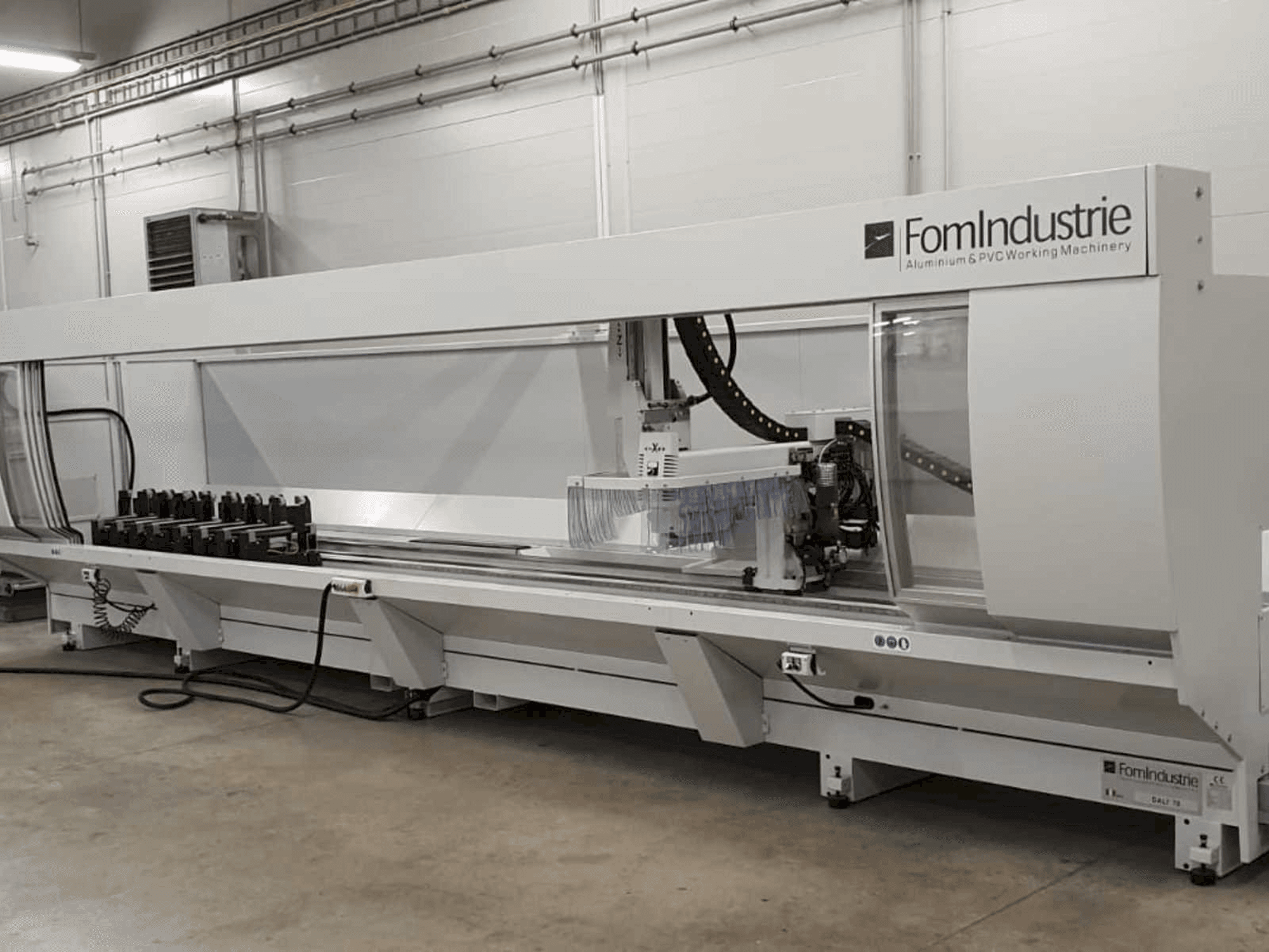 Front view of FomIndustrie DALI 70 machine