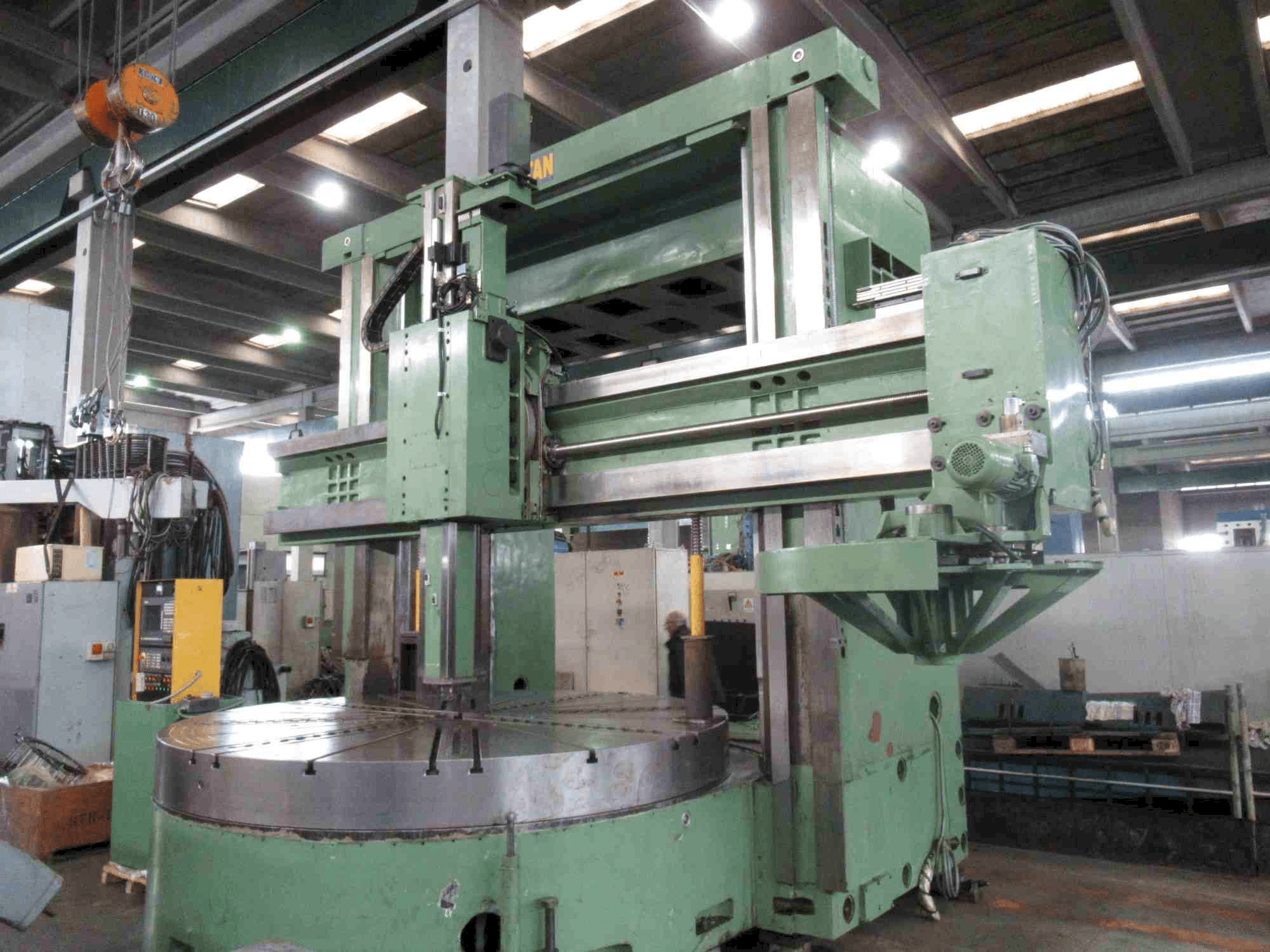 Front view of Titan SC 33 CNC machine