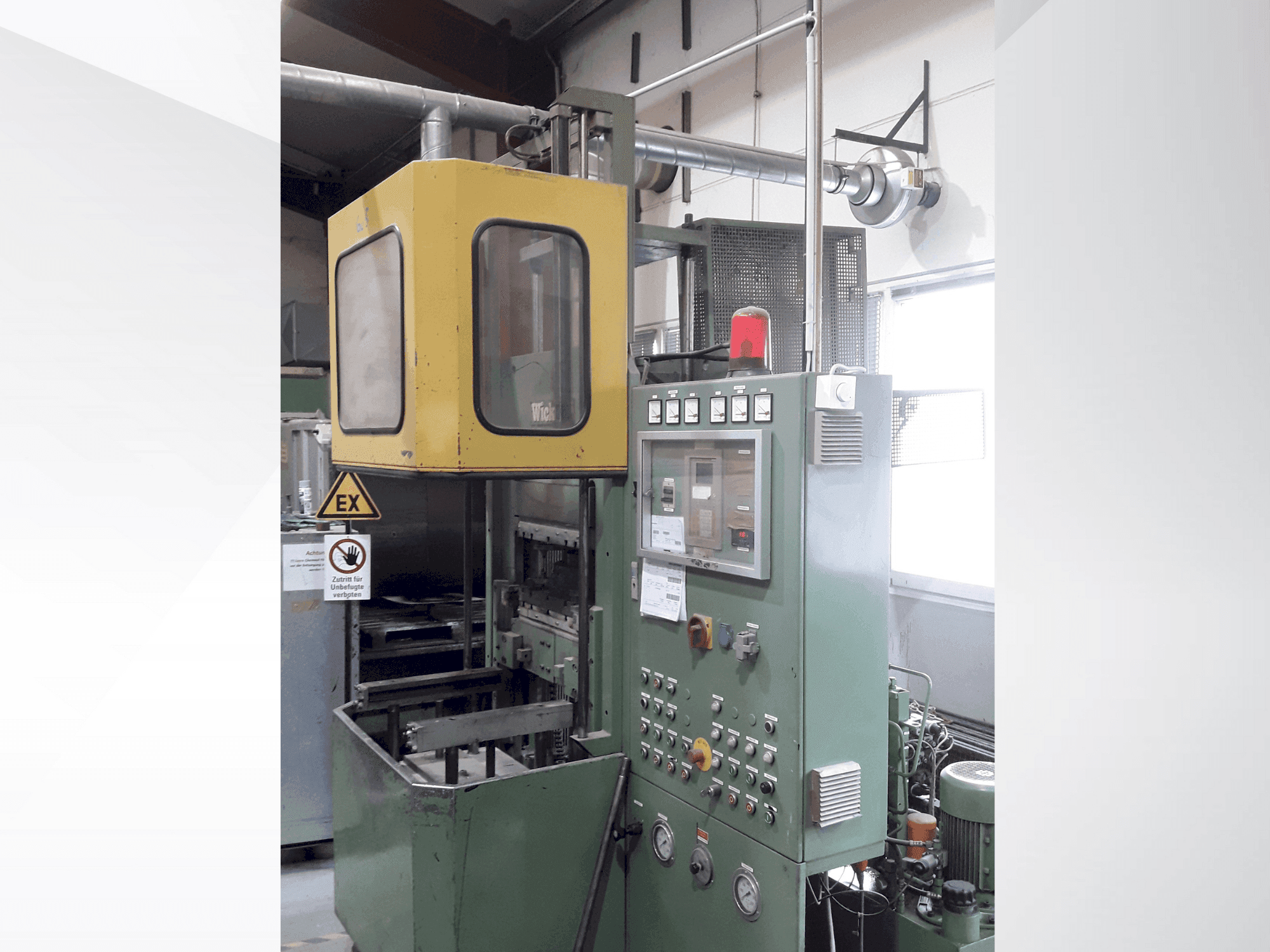 Front view of WICKERT WKP 2000/5/5 machine