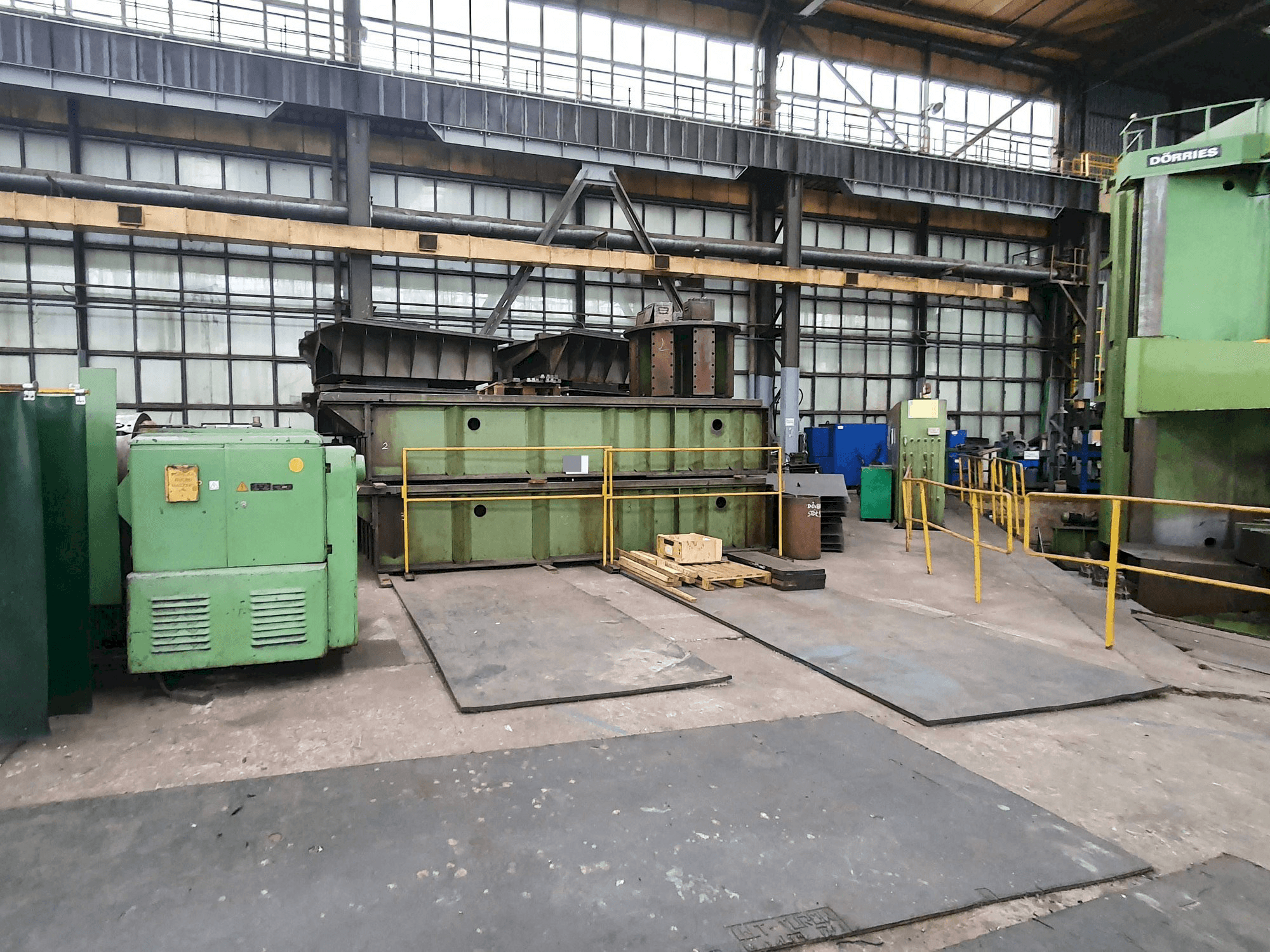 Front view of DOERRIES CTE 500-V13 machine