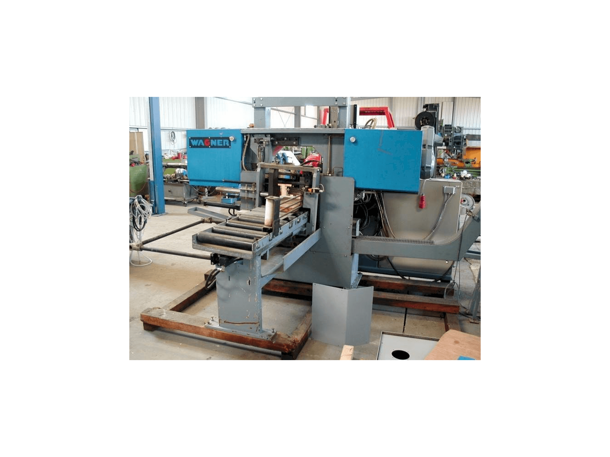 Front view of WAGNER WPB 340 machine