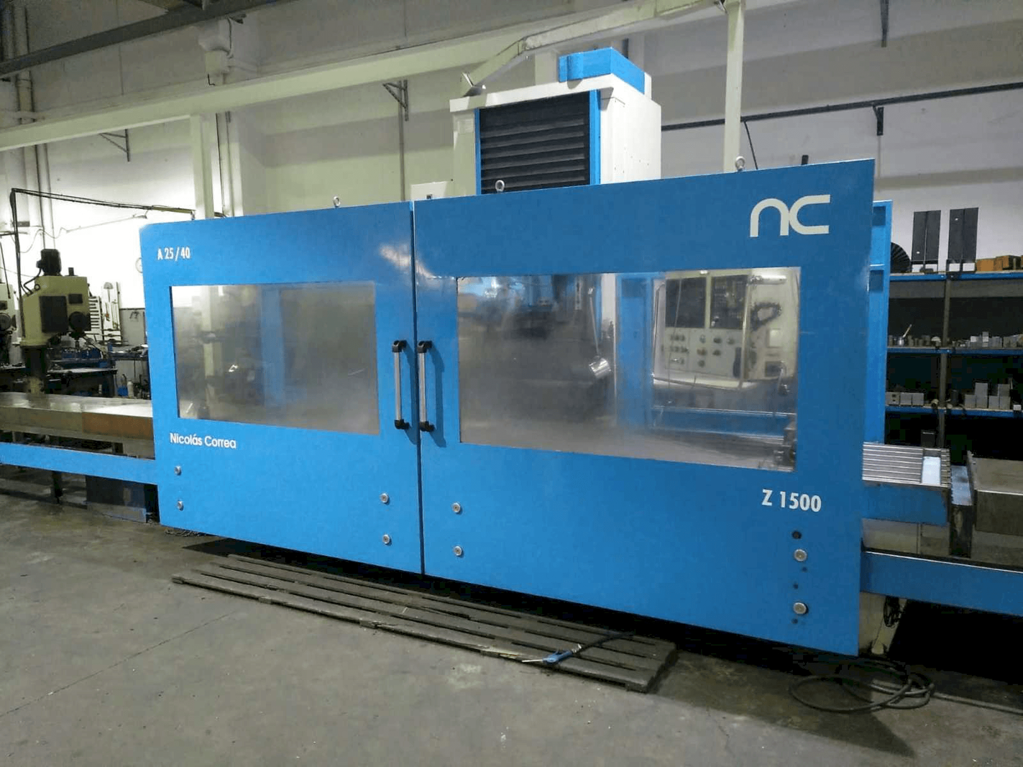 Front view of Nicolas Correa A 25/40 machine