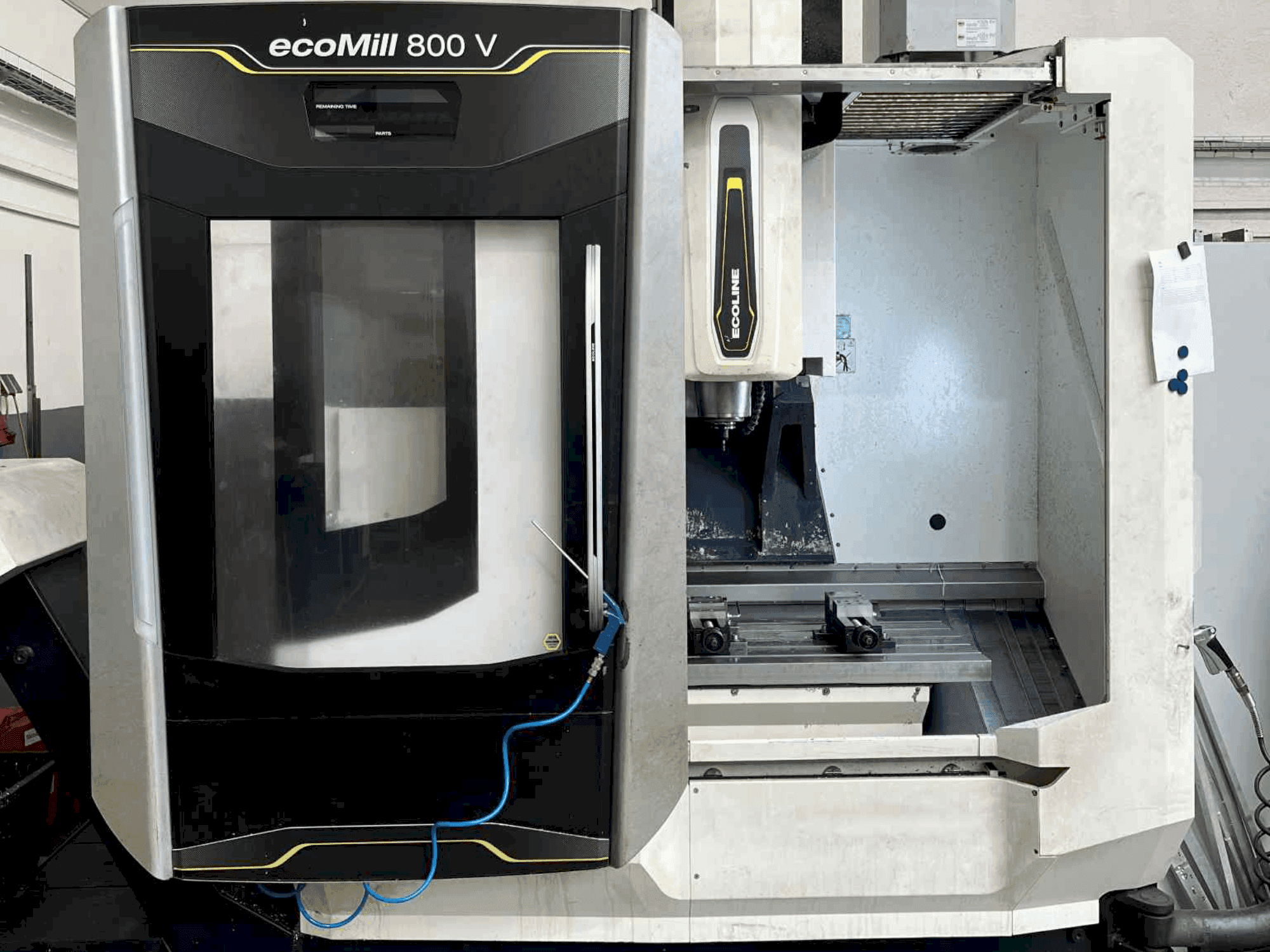 Front view of DMG ecoMill 800 V machine