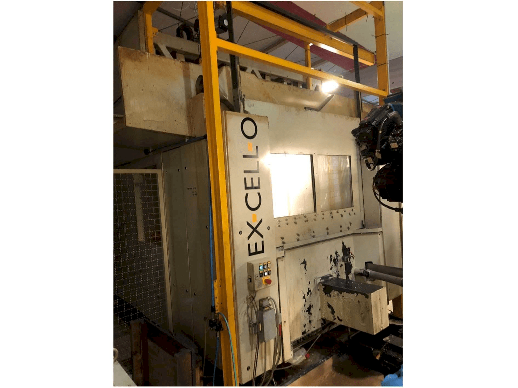 Front view of EXCELLO XHC 242 machine