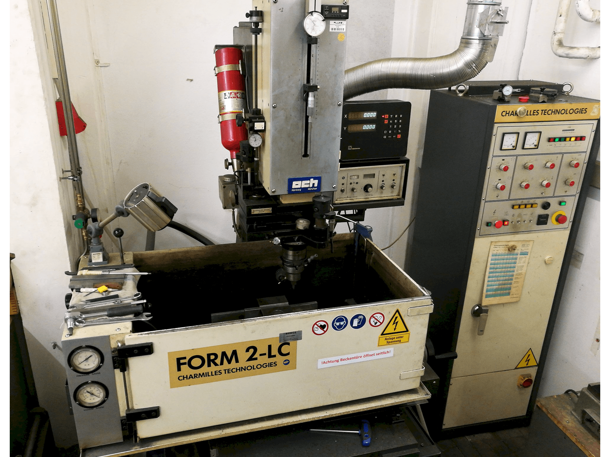 Front view of CHARMILLES Form 2-LC Machine
