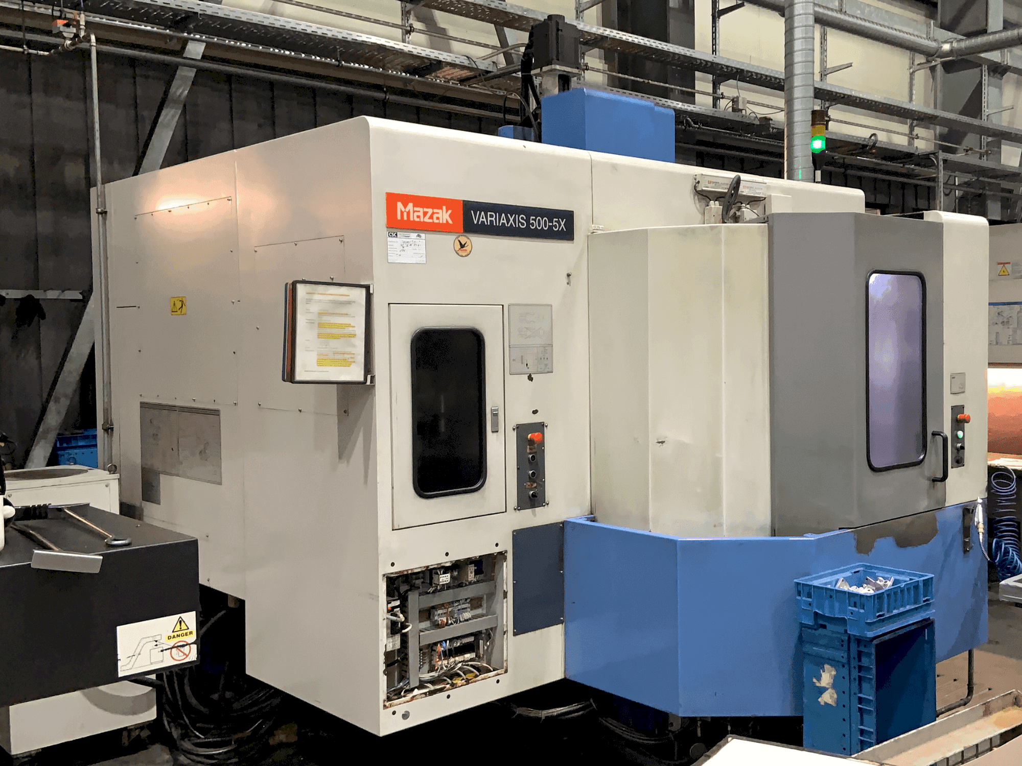 Front view of Mazak VARIAXIS 500 5X machine