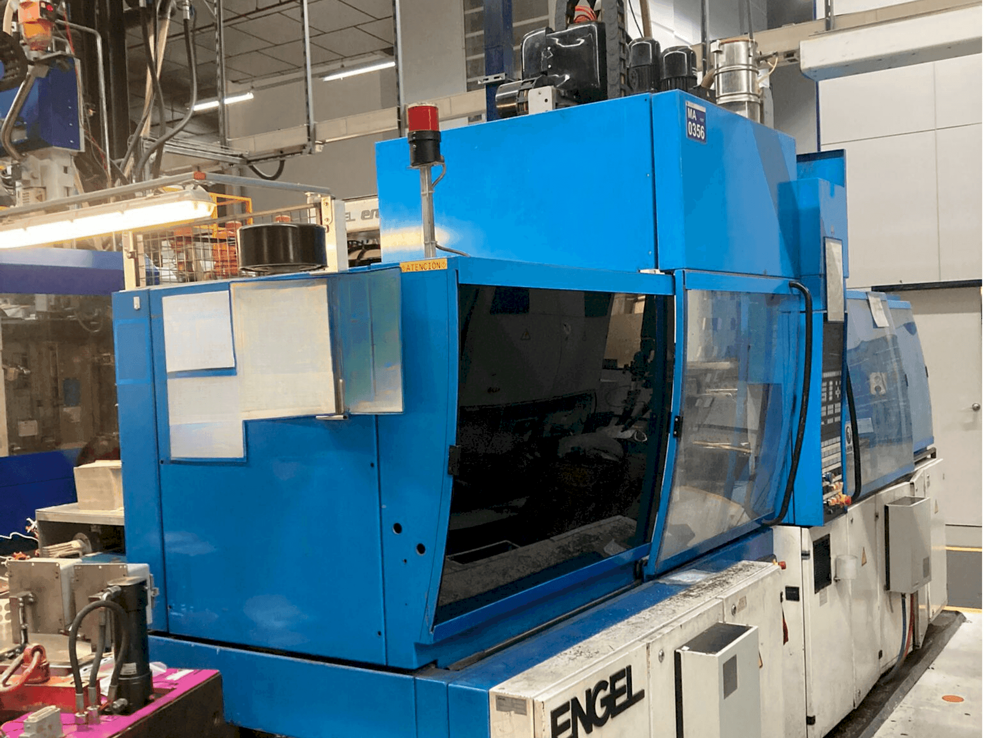 Front view of Engel 500/110 HL machine