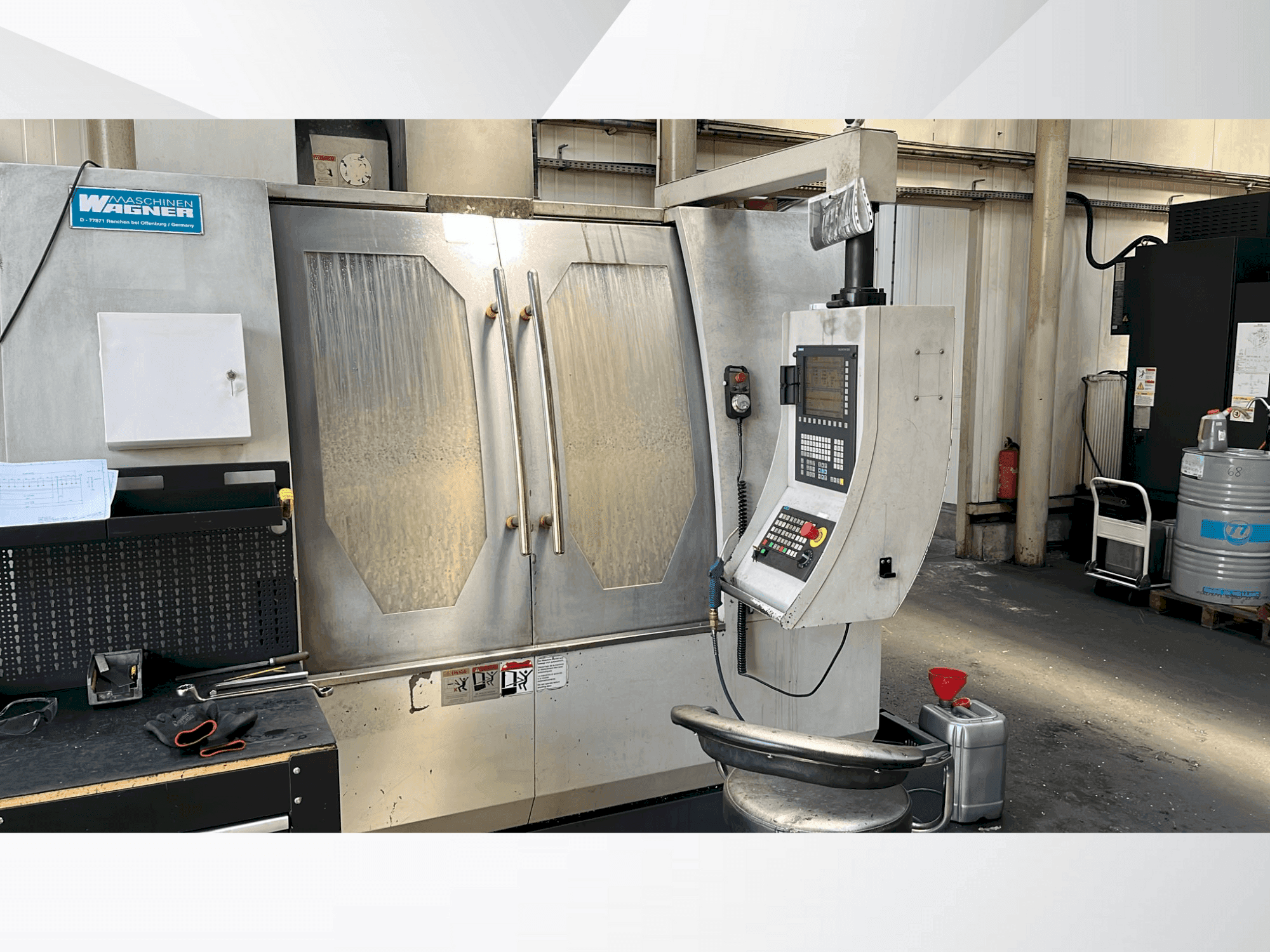 Front view of WAGNER VMC 1100 machine