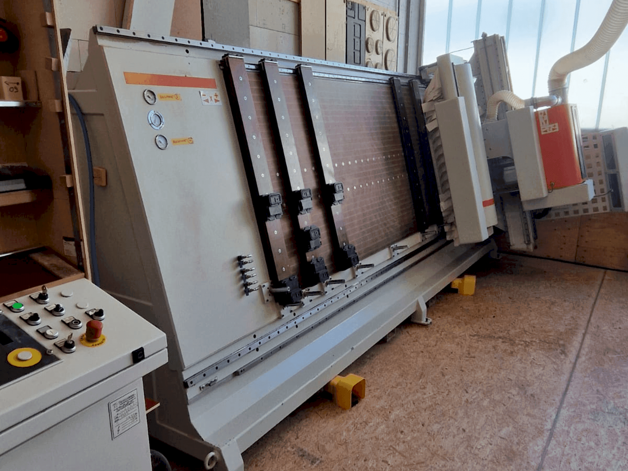 Front view of TECNOTEAM TECNOFLEX machine