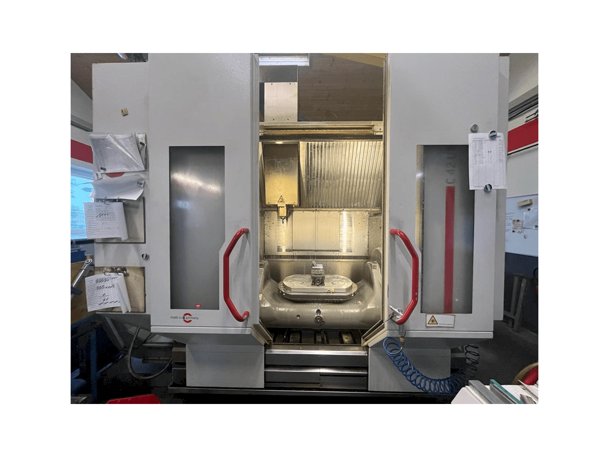 Front view of HERMLE C42 U machine