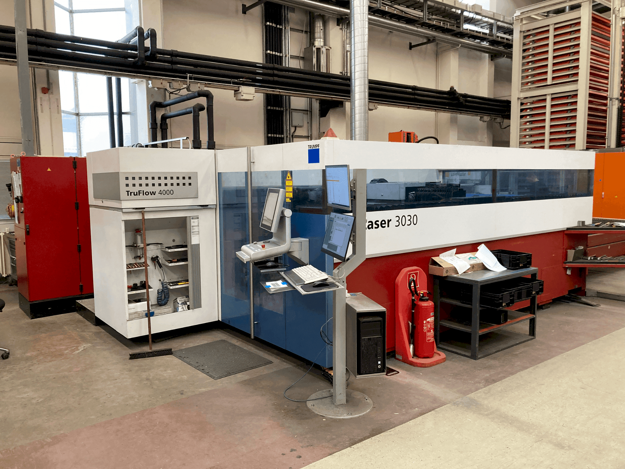 Front view of TRUMPF TruLaser 3030 machine