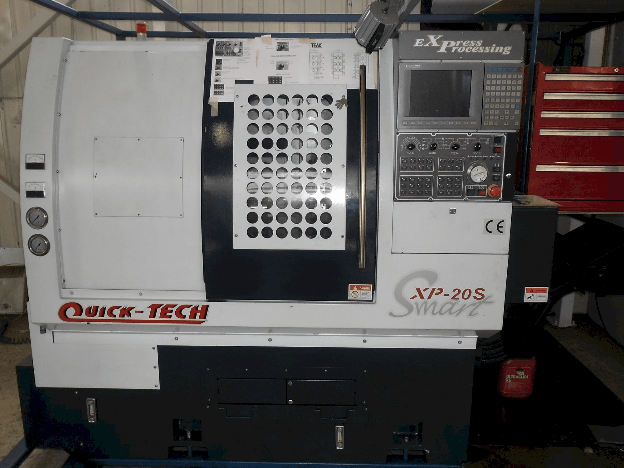 Front view of Quick-Tech XP-20S machine