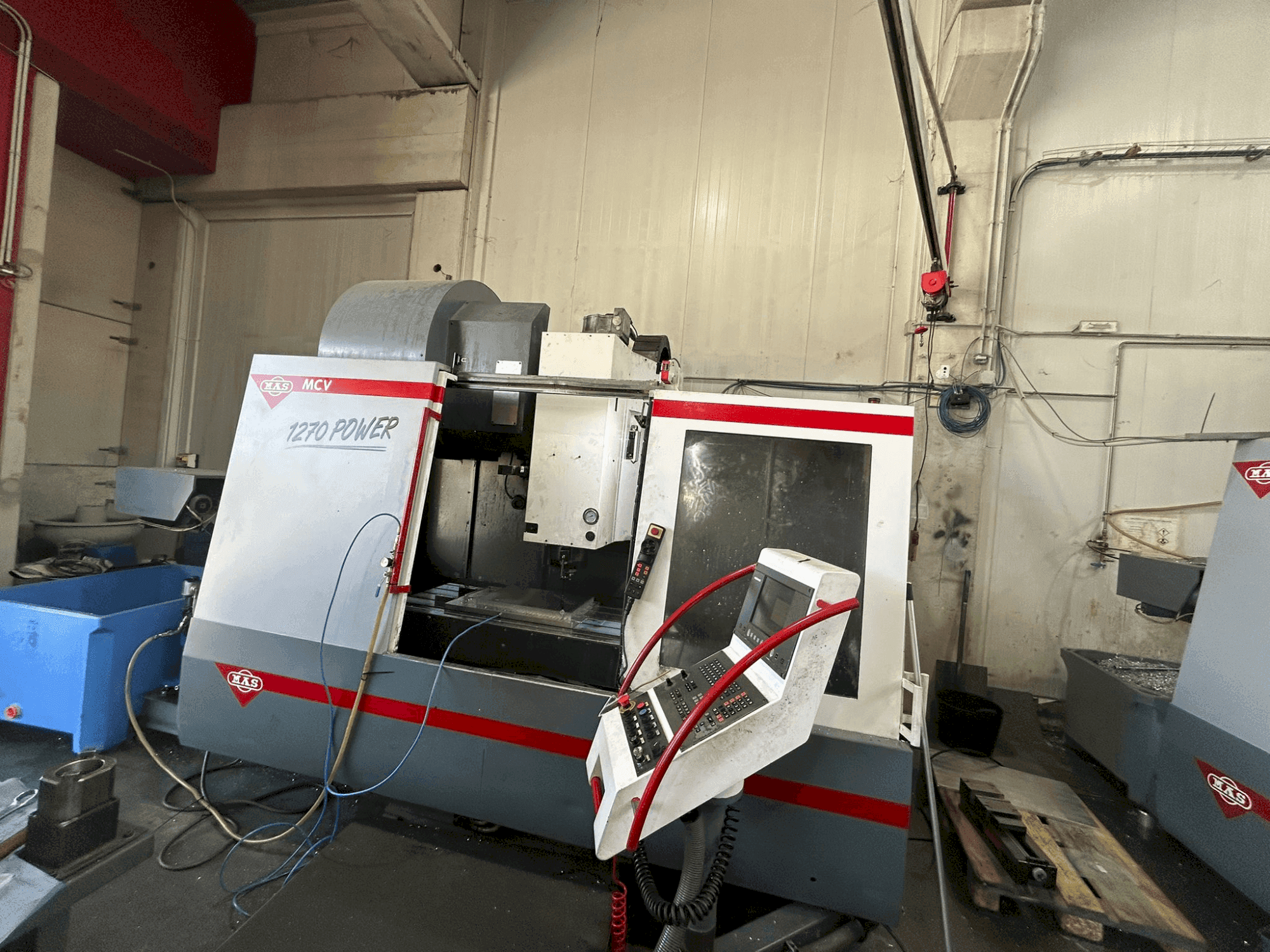 Front view of KOVOSVIT MAS MCV 1270 machine