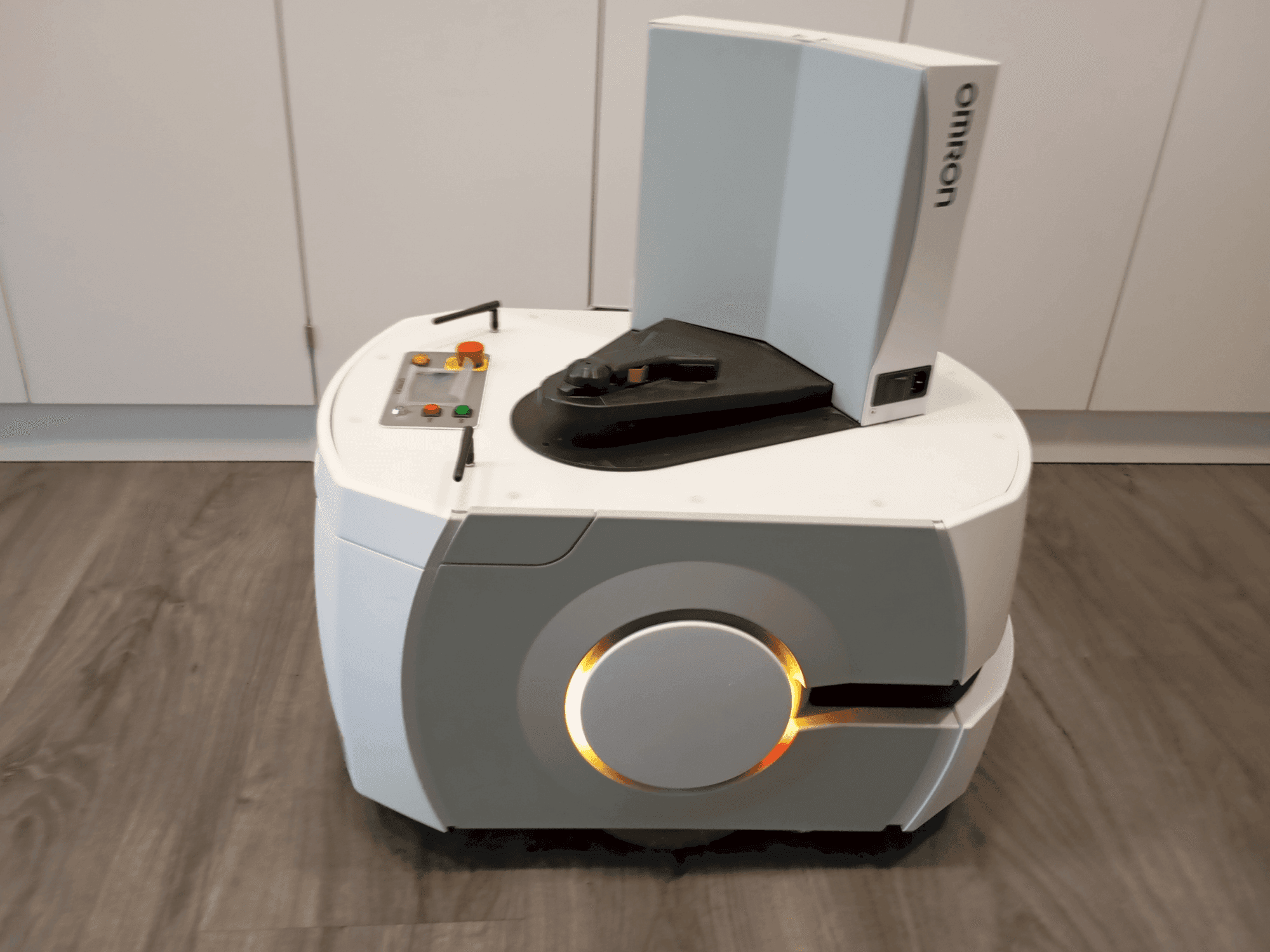 Front view of OMRON LD90 machine