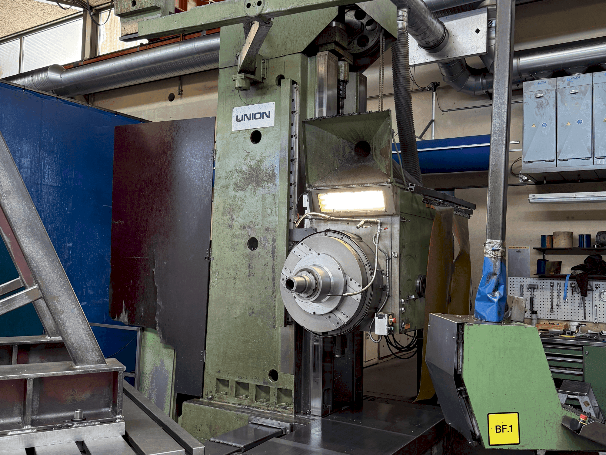 Front view of UNION BTF 110 machine