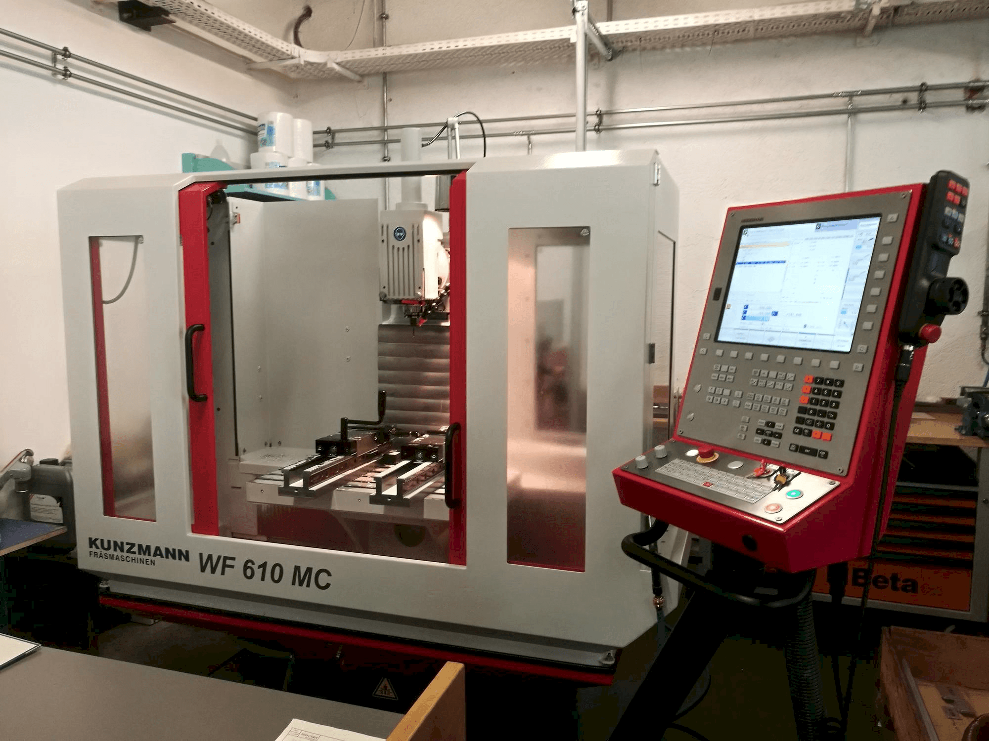 Front view of KUNZMANN WF 610 MC machine