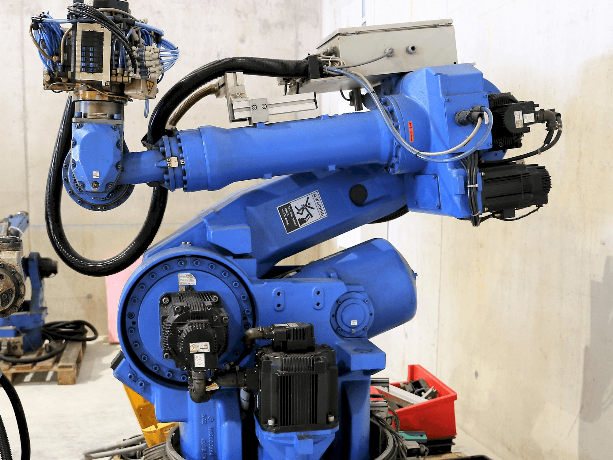Front view of Yaskawa Motoman UP130 machine