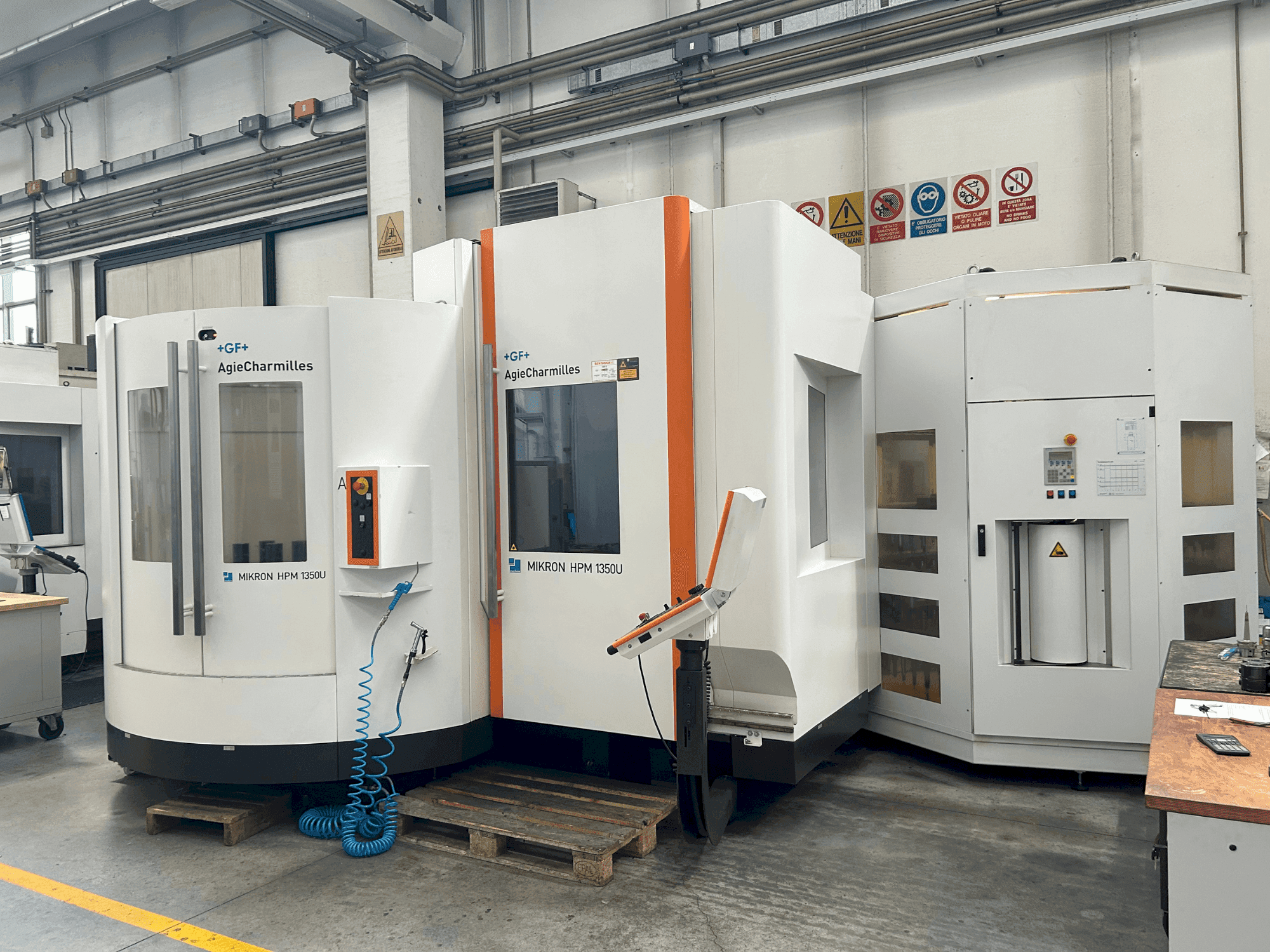 Front view of AgieCharmilles MIKRON HPM 1350U machine