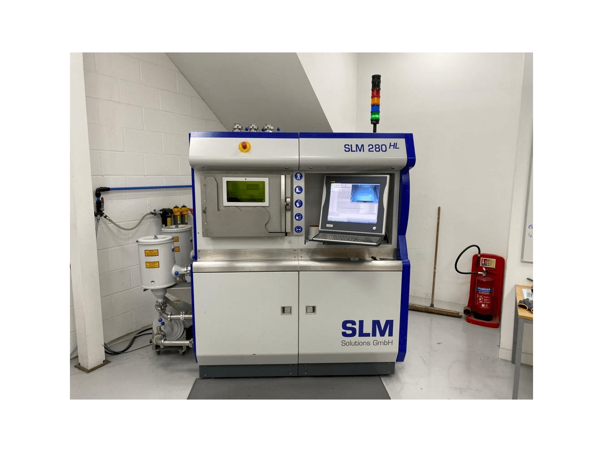Front view of SLM 280 HL machine