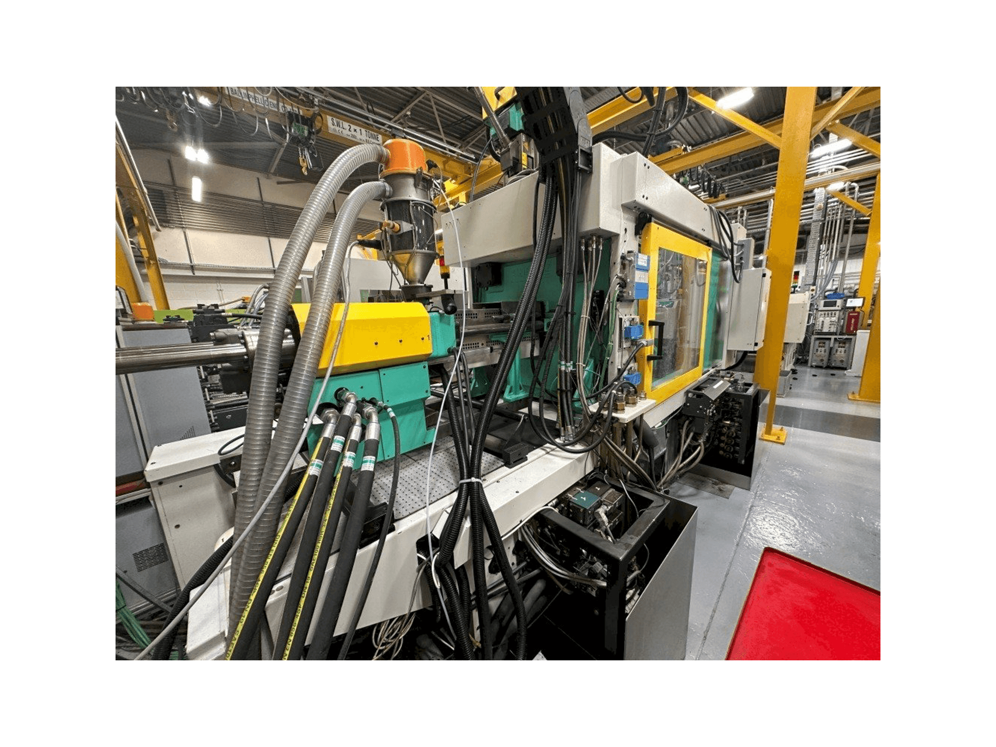 Left side view of Arburg Allrounder 570C 2000 -350/150 machine