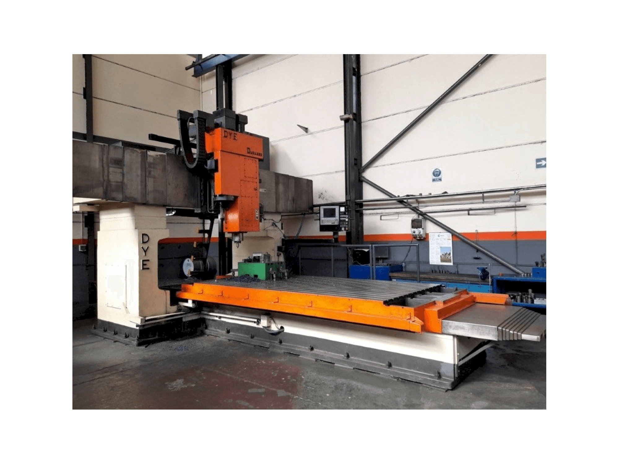 Front view of DYE FB-3600 machine