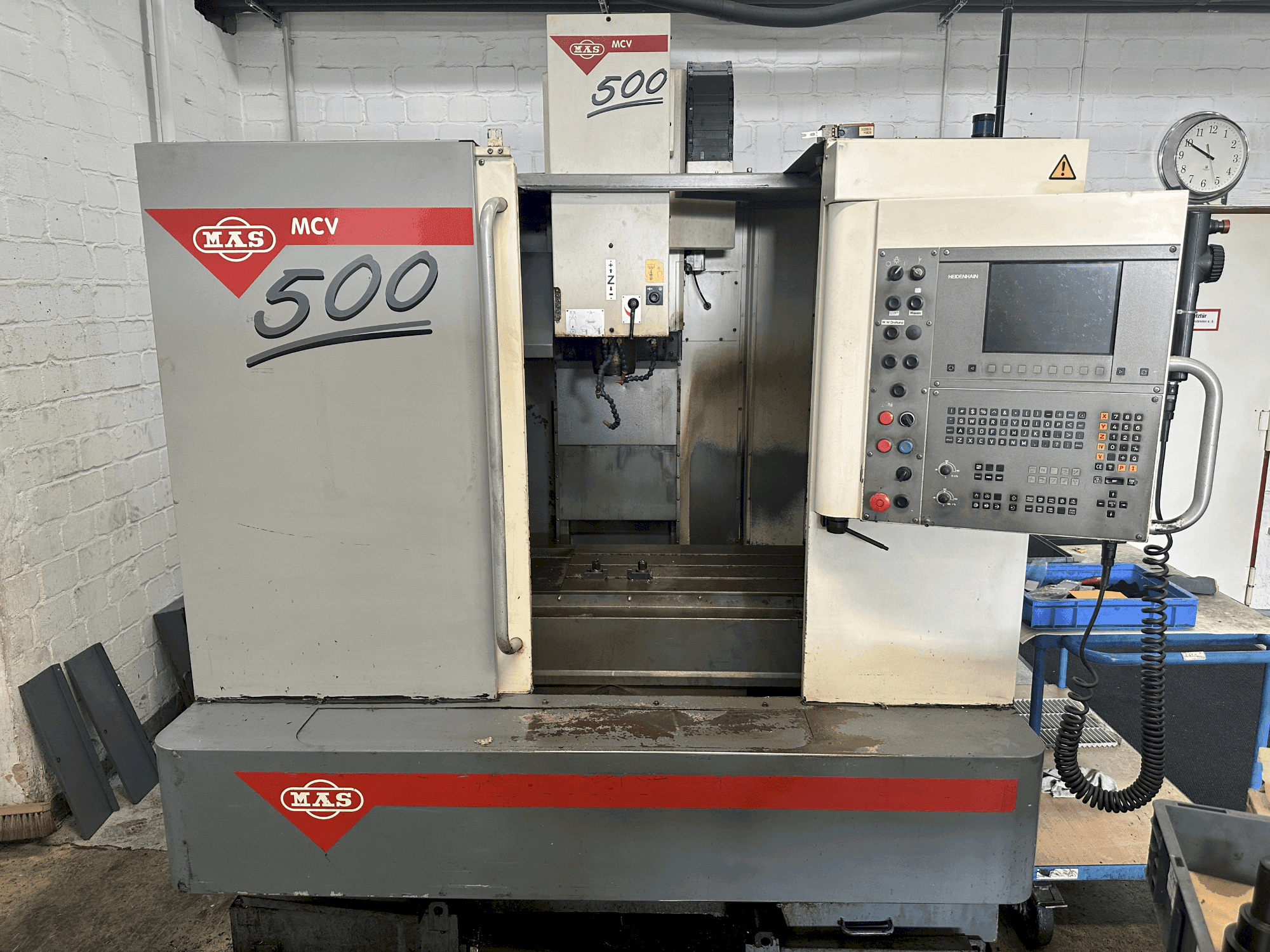 Front view of KOVOSVIT MAS MCV 500 machine