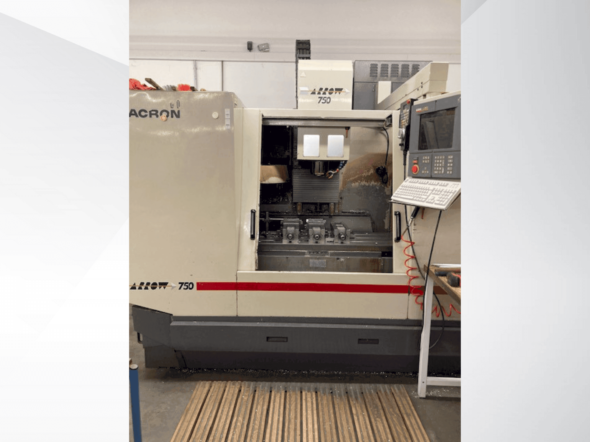 Front view of Cincinnati Milacron Arrow 750 machine