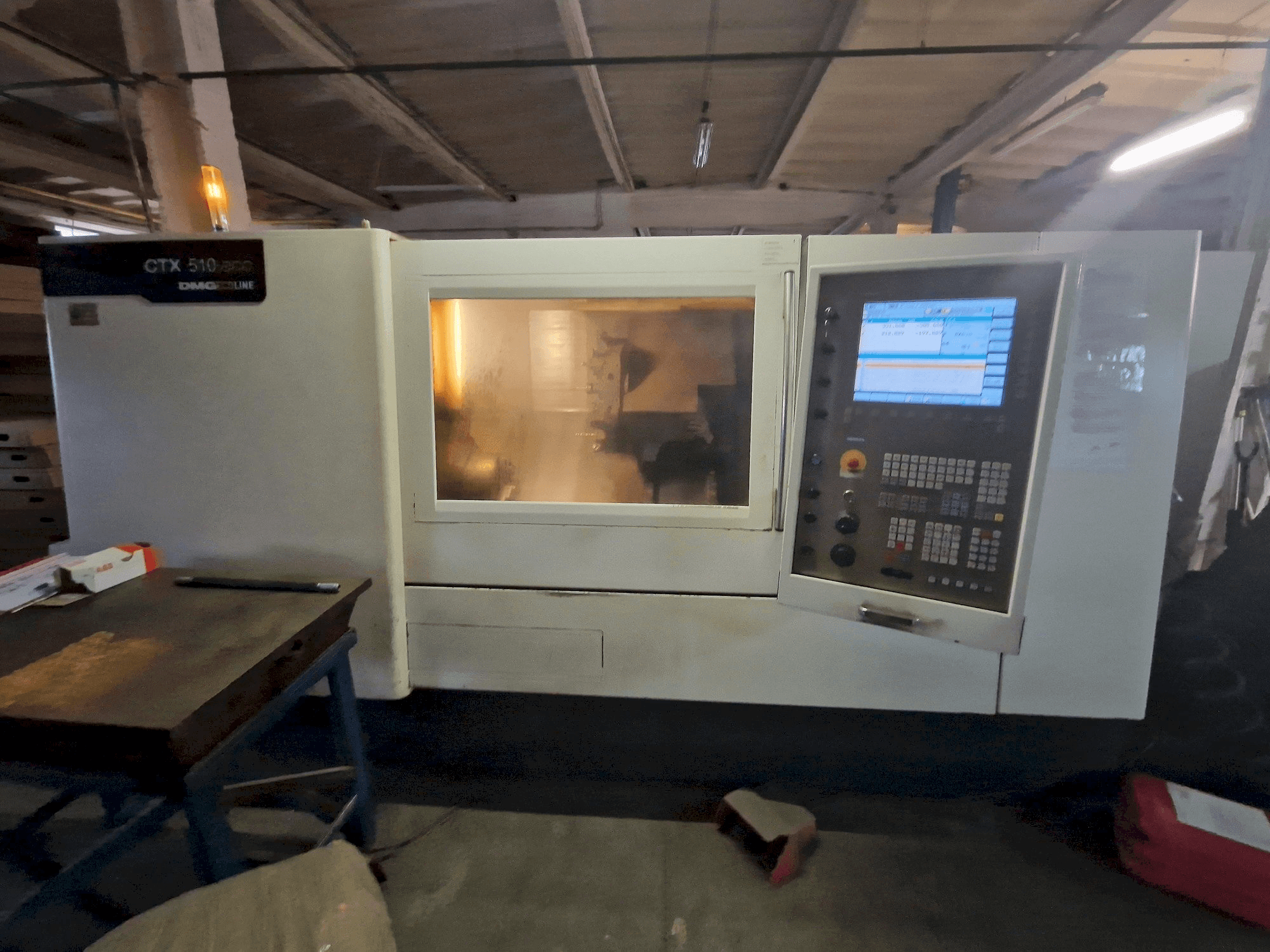 Front view of DMG CTX 510 eco machine