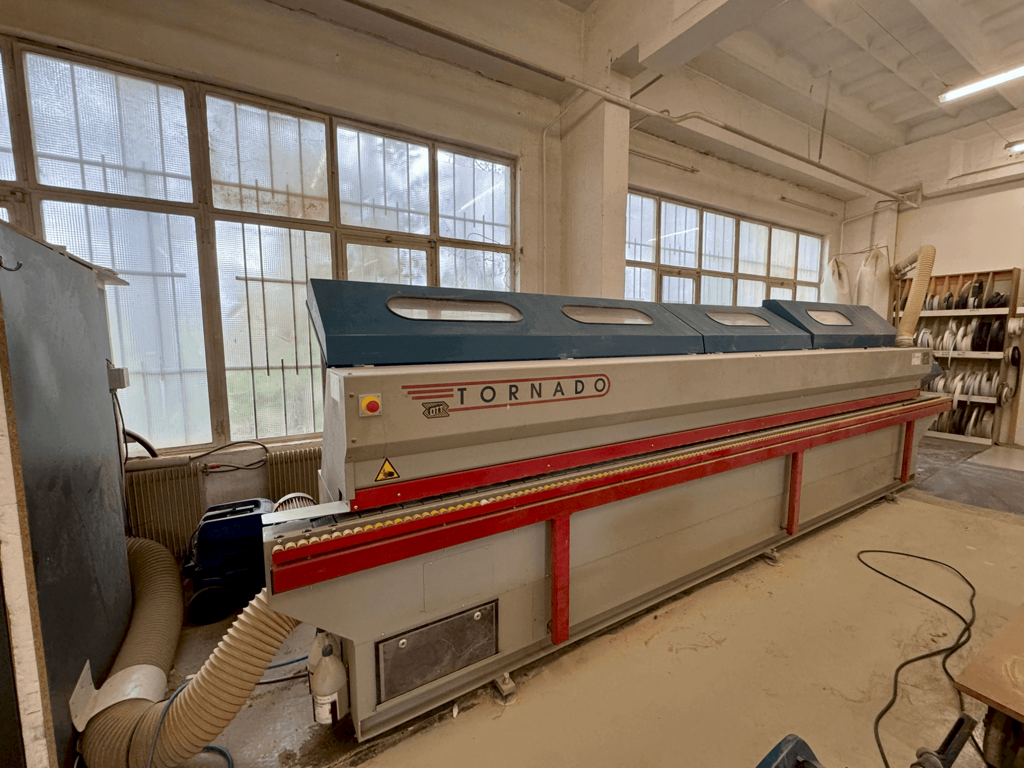 Front view of OTT Tornado machine