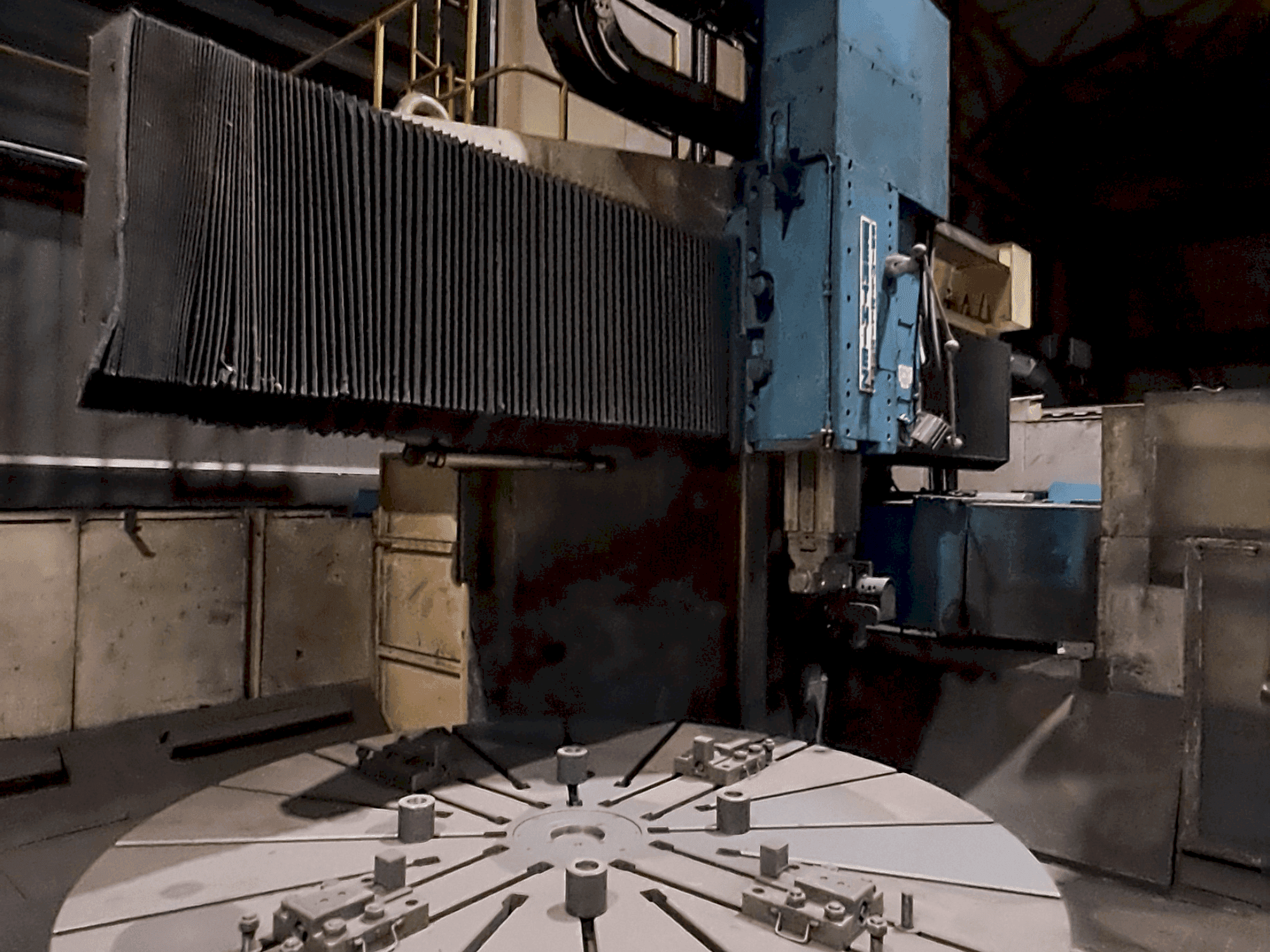 Front view of Berthiez TMM 200 (1980) machine