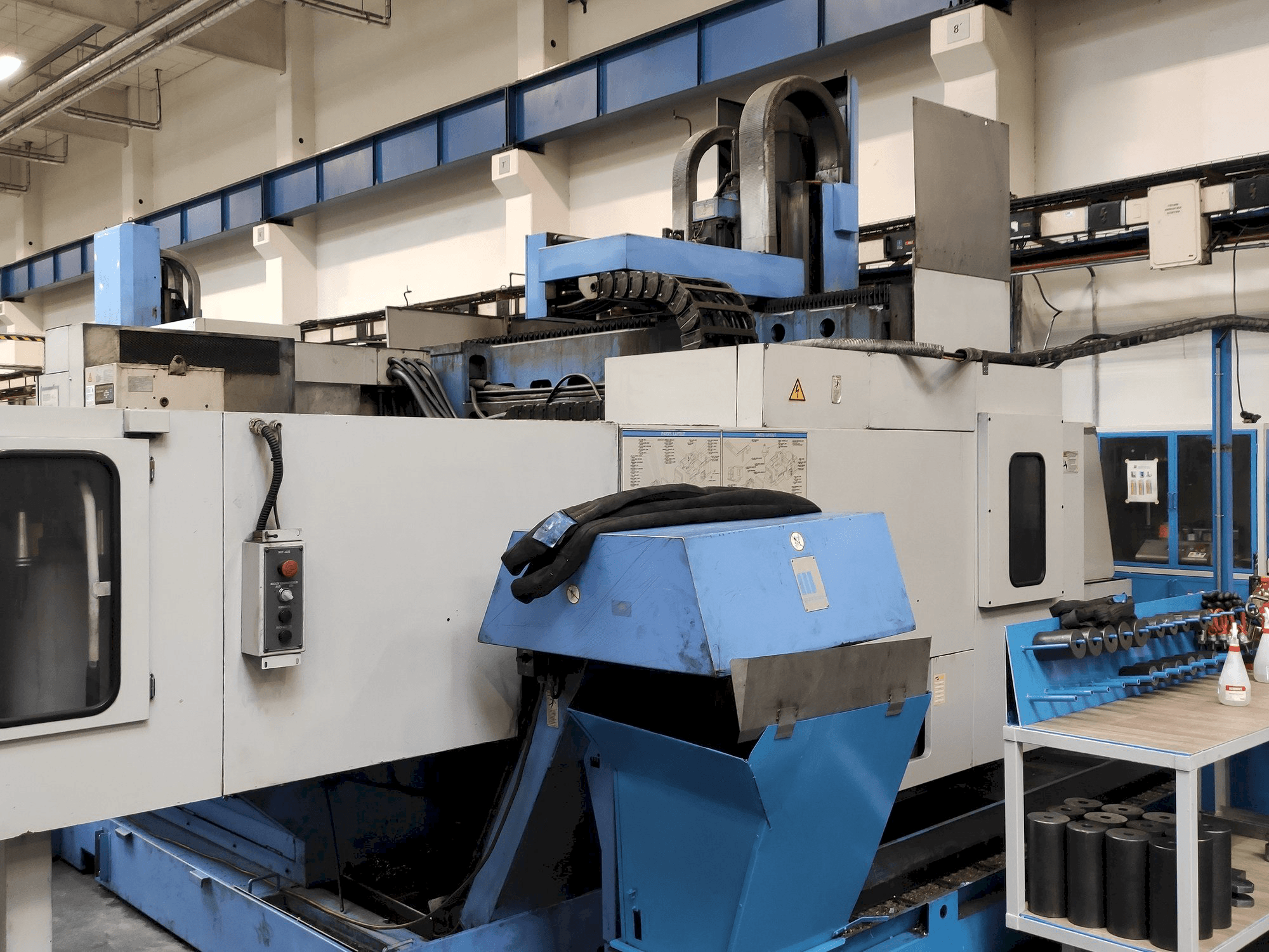 Front view of Mazak FJV 60/80 machine