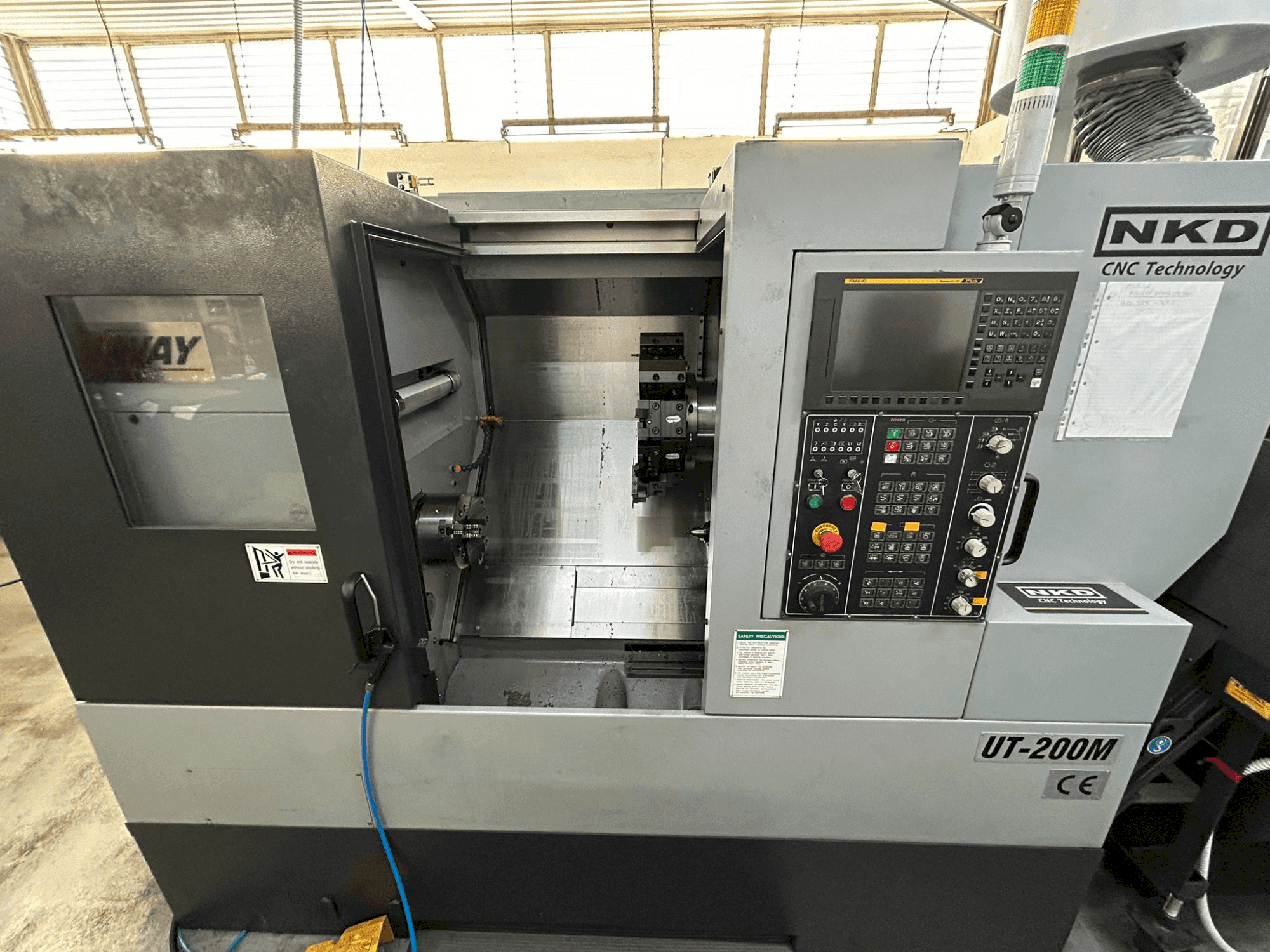 Front view of ACCUWAY UT-200M machine